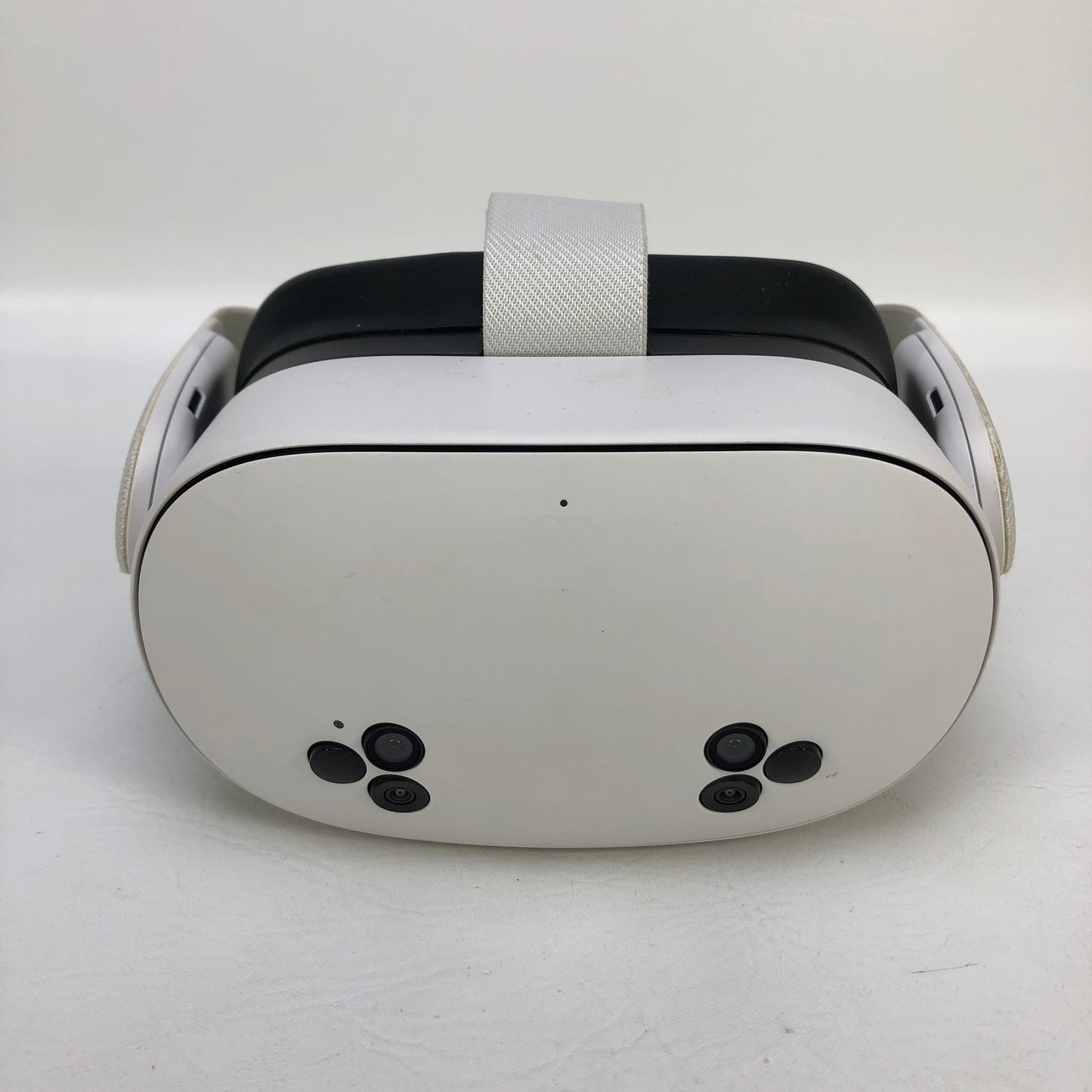 Meta Quest 3S 128GB Standalone All-in-One VR Headset P97