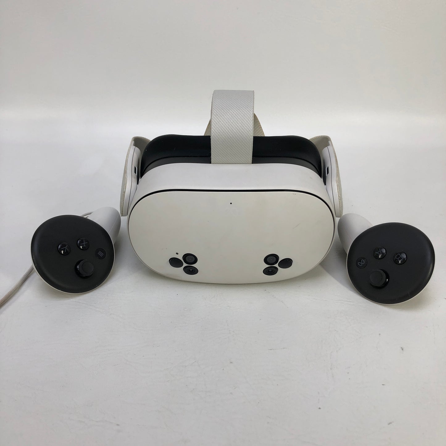 Meta Quest 3S 128GB Standalone All-in-One VR Headset P97