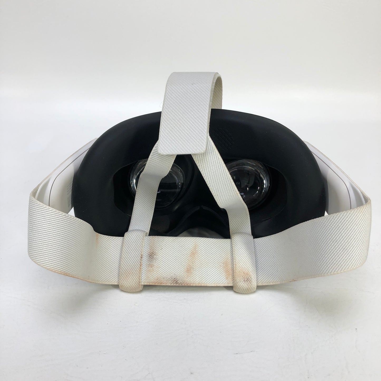 Meta Quest 3S 128GB Standalone All-in-One VR Headset P97
