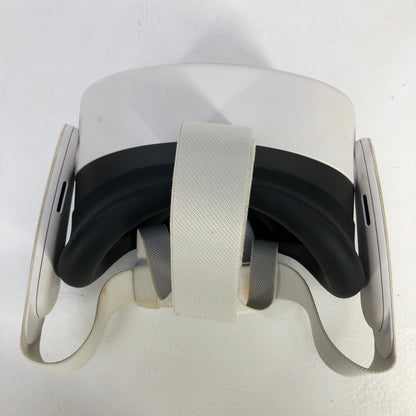 Meta Quest 3S 128GB Standalone All-in-One VR Headset P97