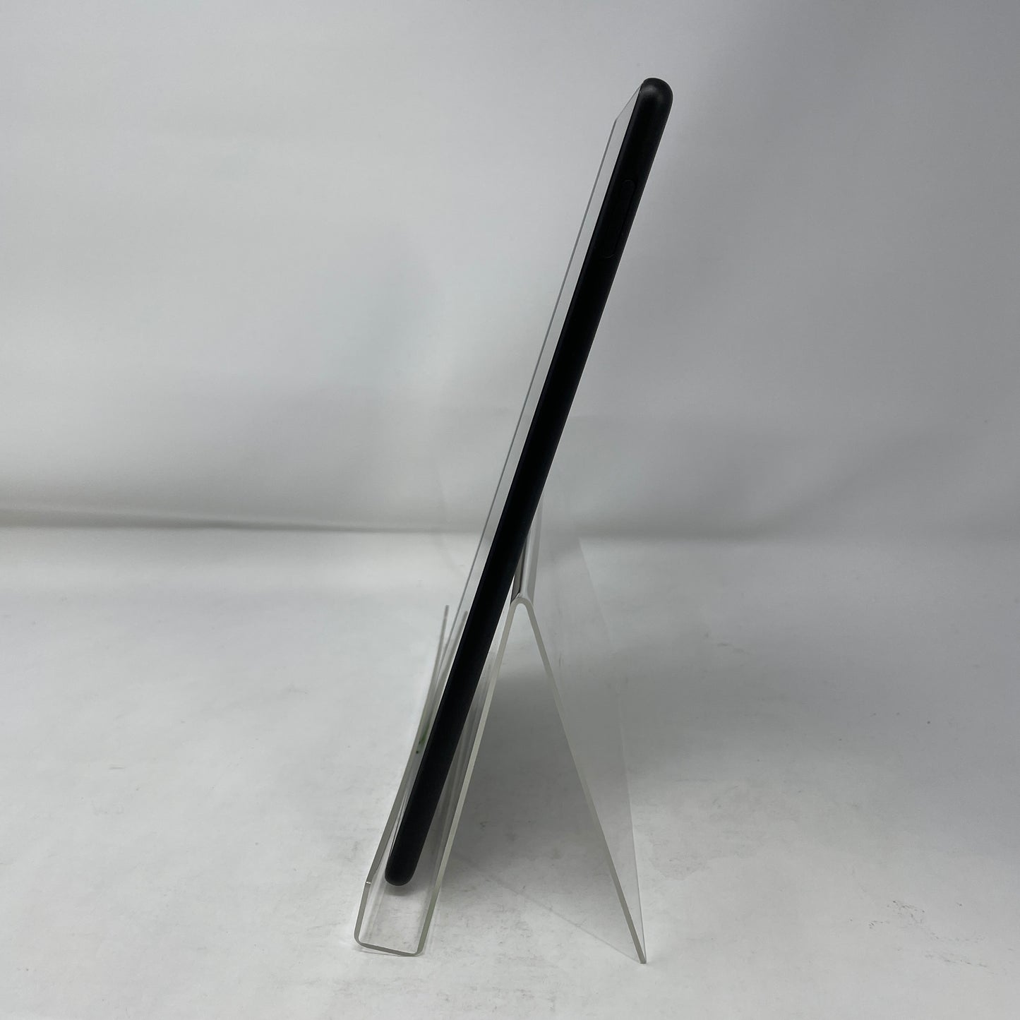 WiFi Only Amazon M8S26G 32GB Black 