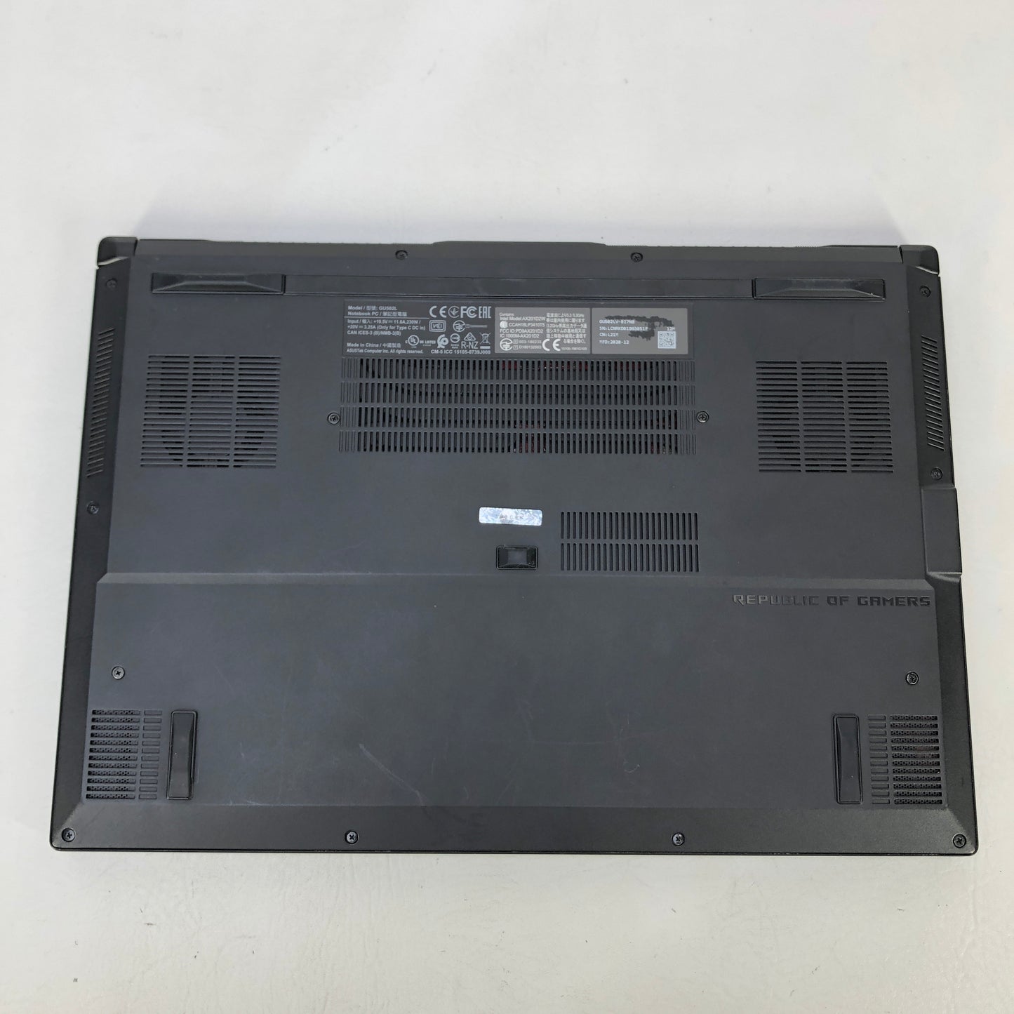 Asus ROG Zephyrus M15 M15 15.6" i7-10750H 2.59Ghz 16GB RAM 1TB SSD GeForce RTX 