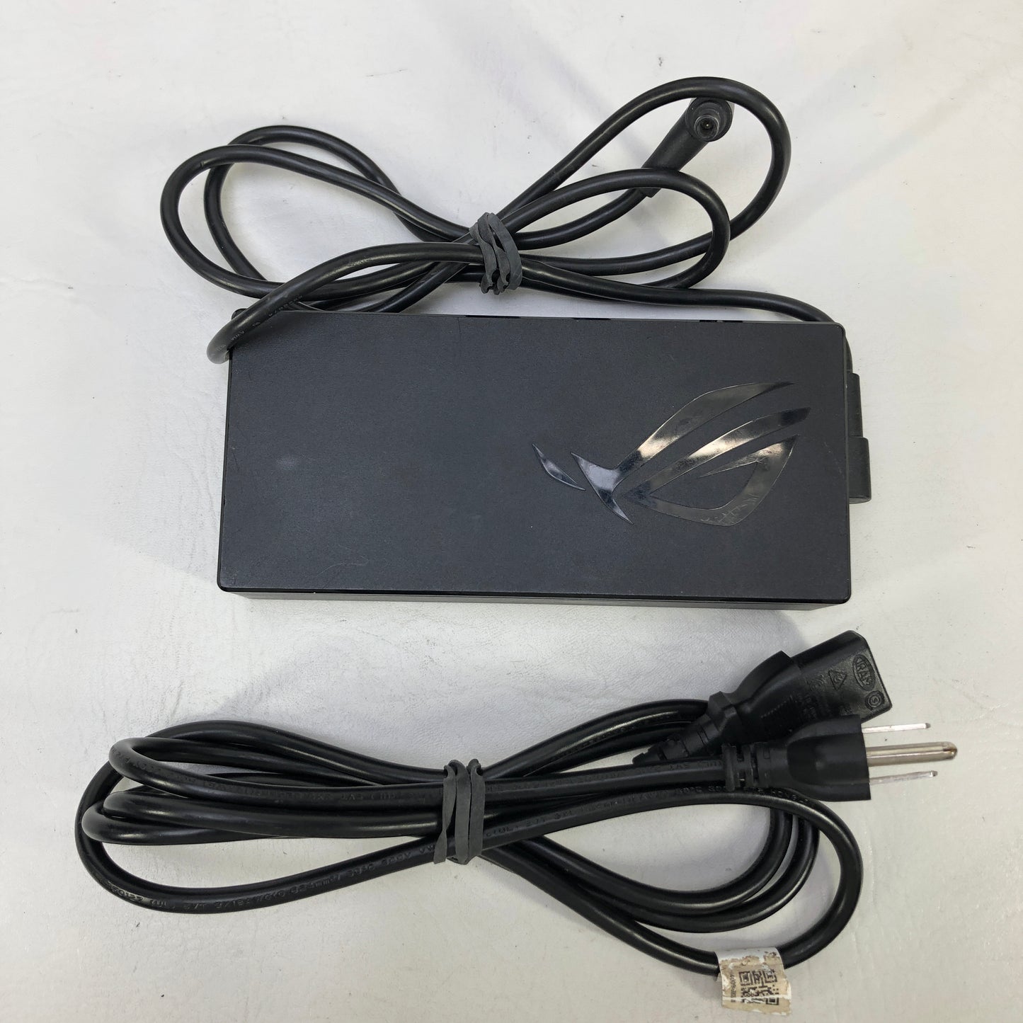 Asus ROG Zephyrus M15 M15 15.6" i7-10750H 2.59Ghz 16GB RAM 1TB SSD GeForce RTX 