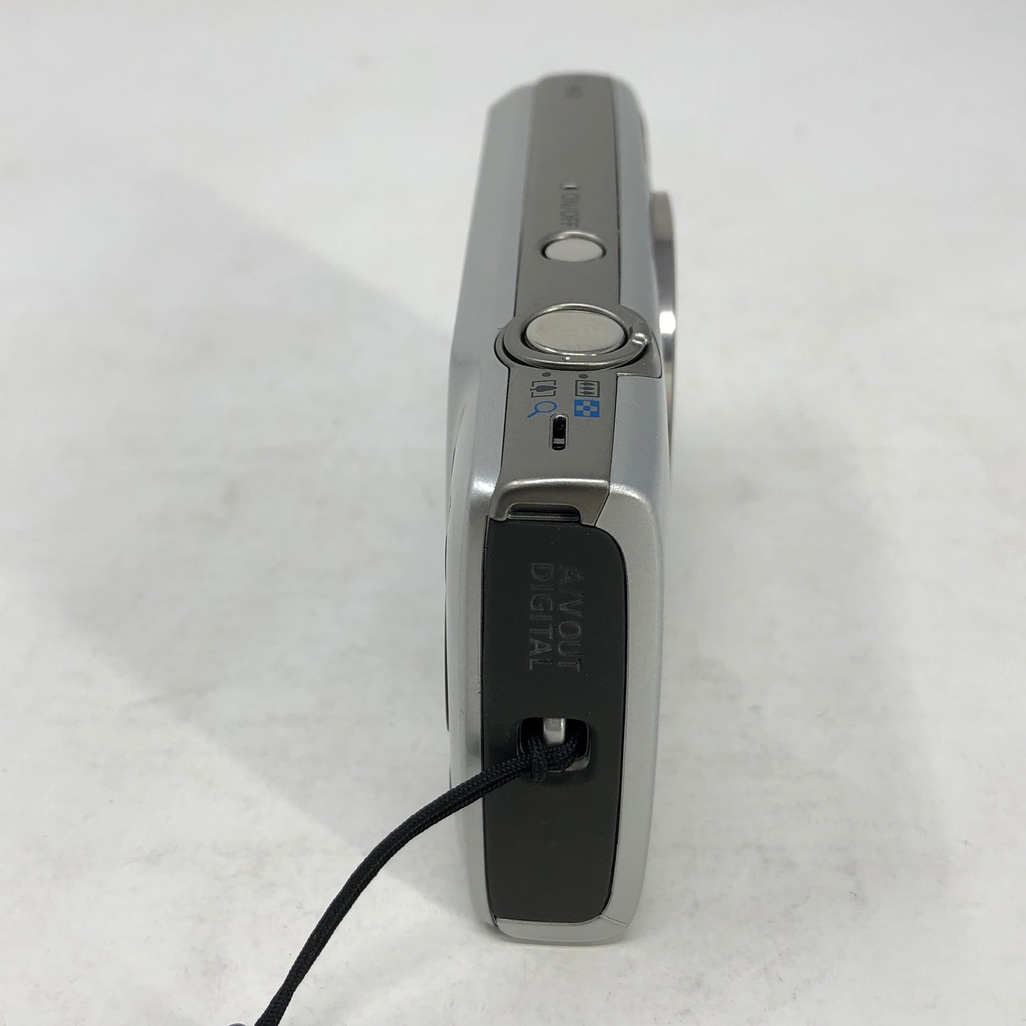 Canon PowerShot ELPH 180 Digital Camera - Silver
