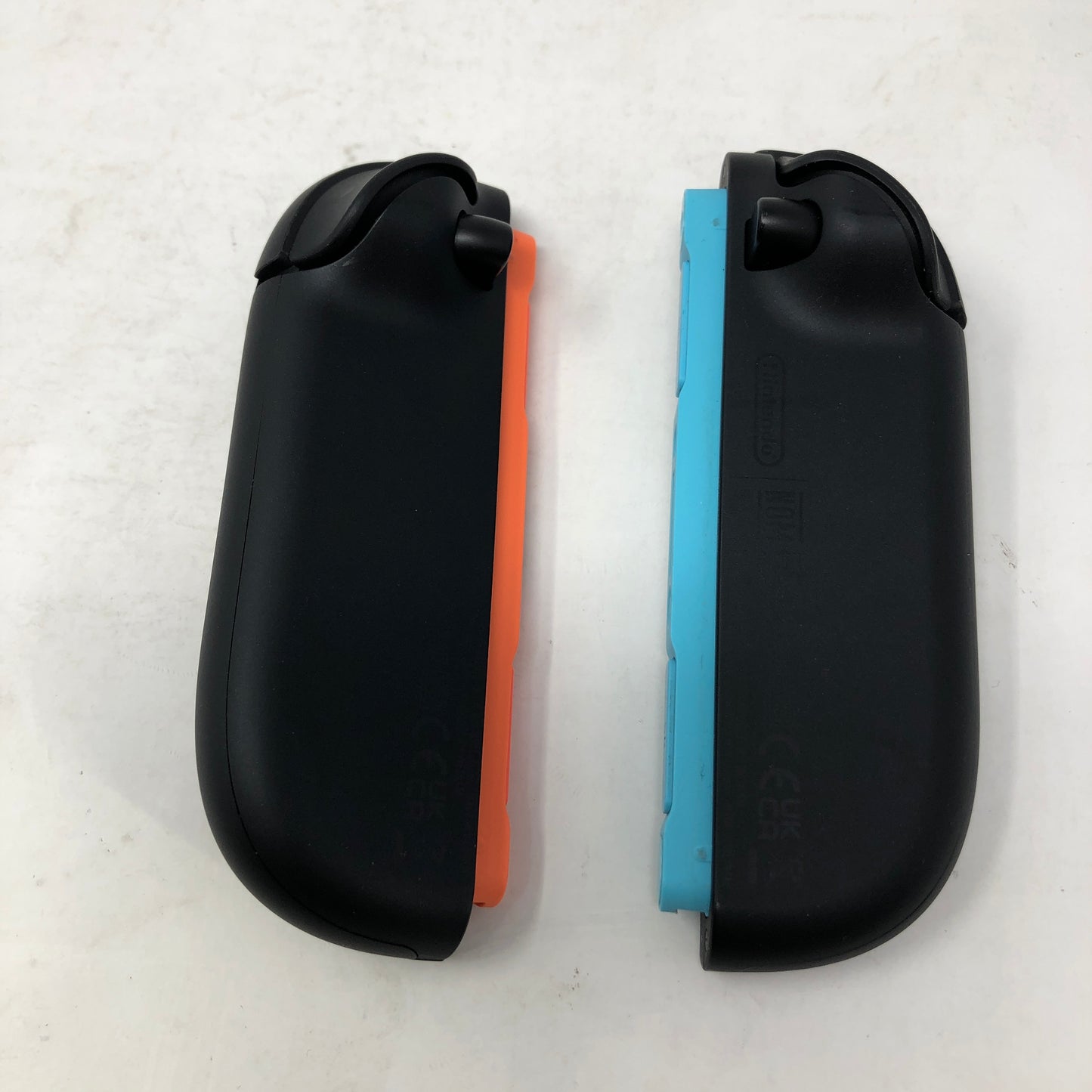 Nintendo Switch Joy-Cons 2 Pair Controller HAC-015/HAC-016 Neon Red/Neon Blue