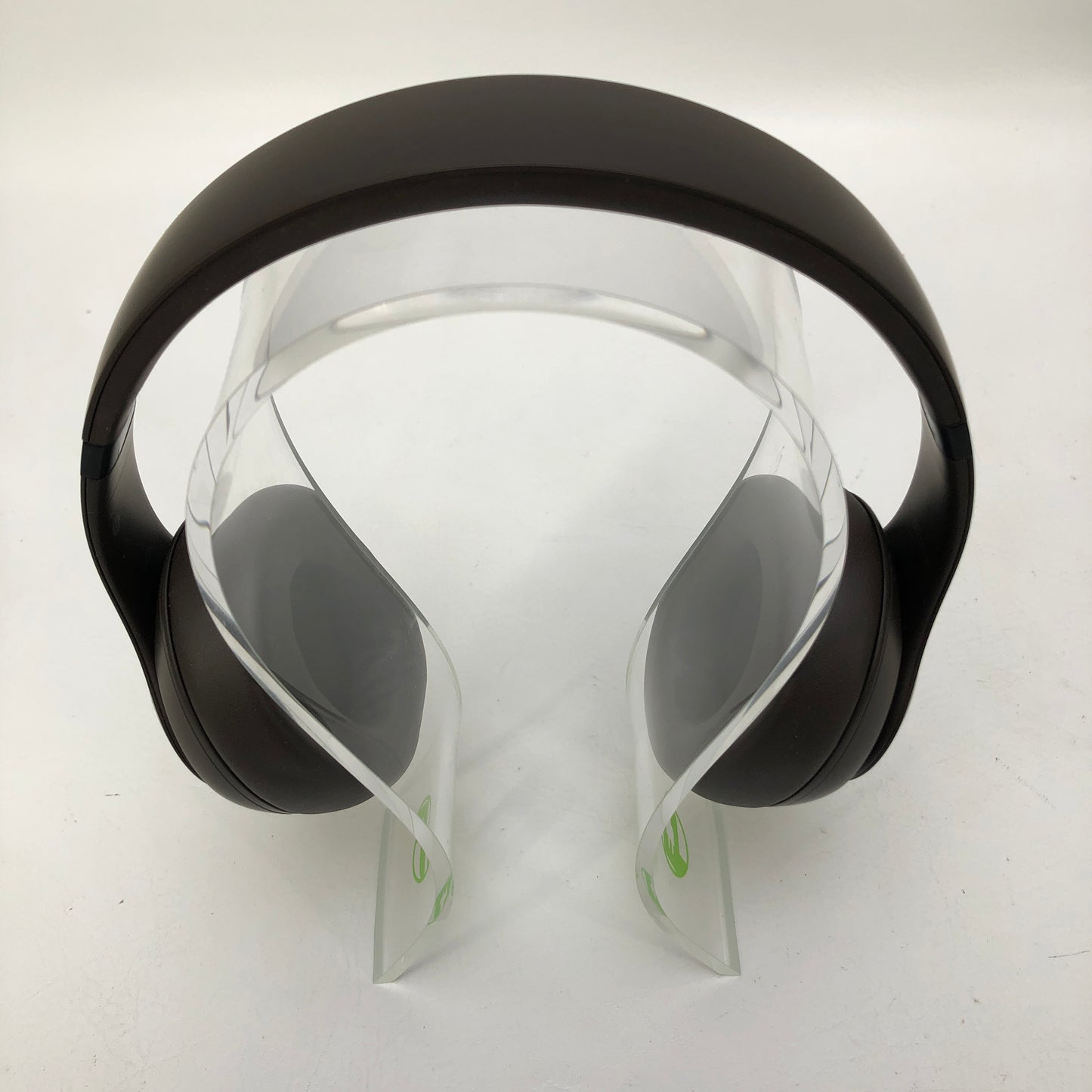 Beats Studio Pro  Over-Ear Headphones Deep Brown