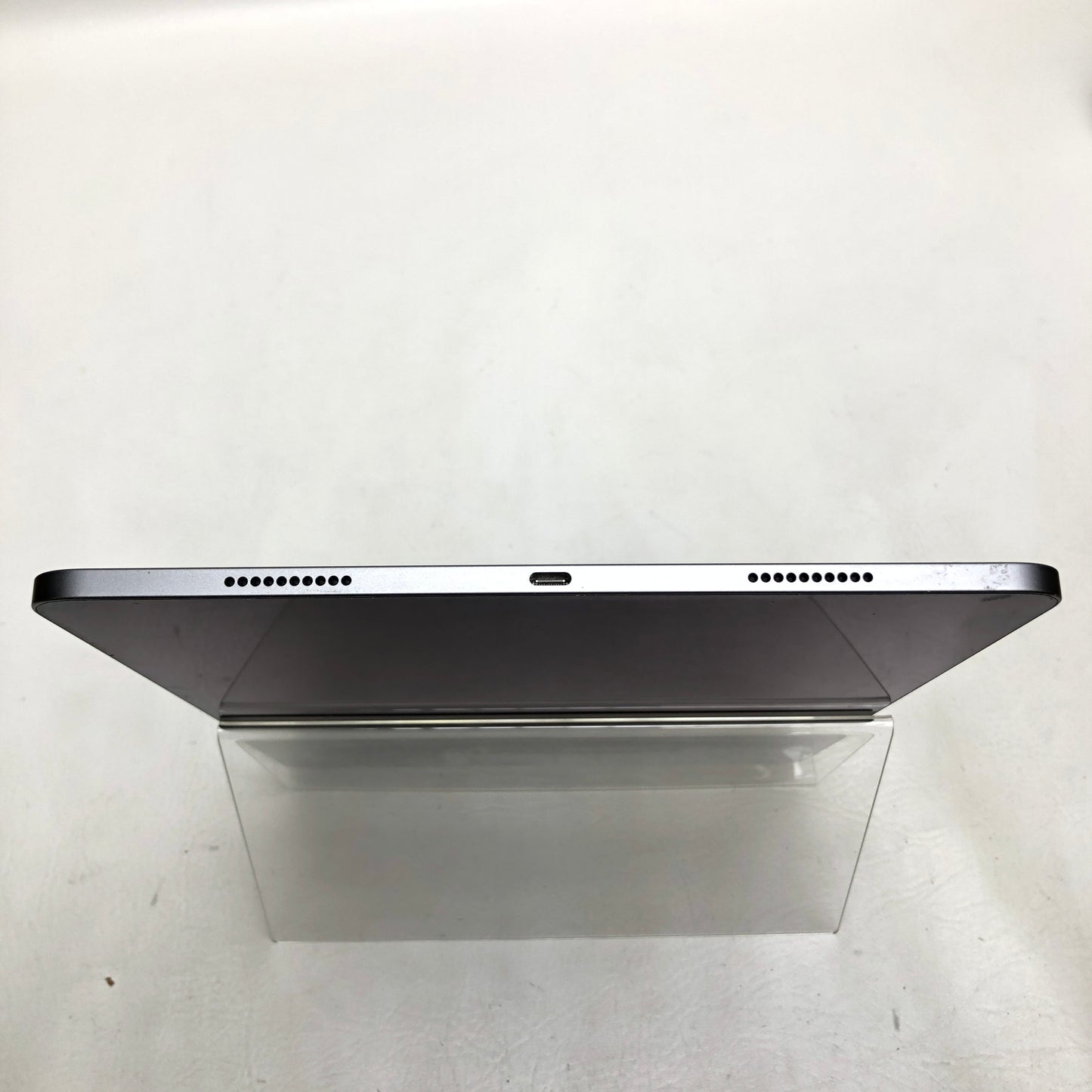 WiFi Only Apple iPad Pro 12.9" 6th Gen 256GB Space Gray MNXR3LL/A