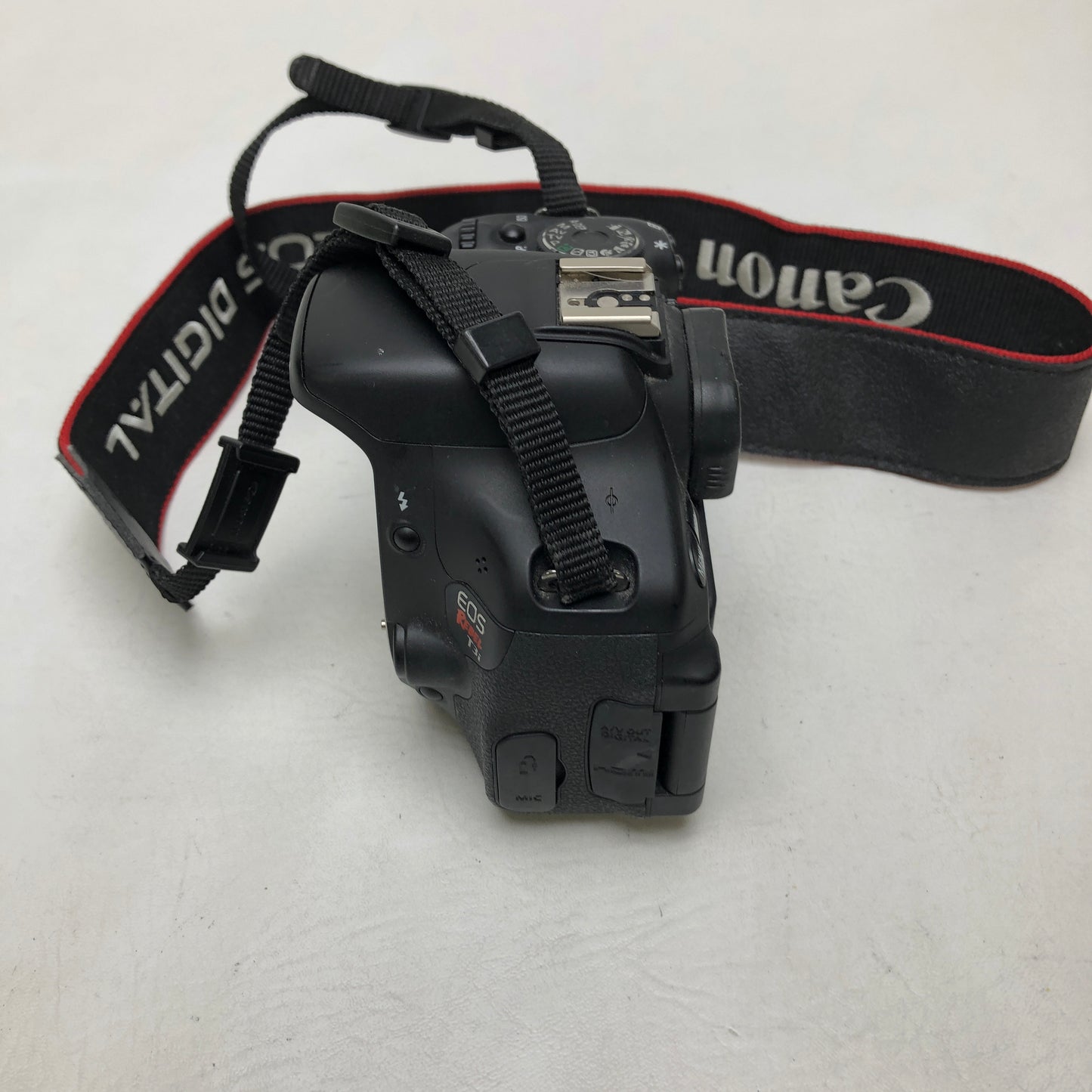 Canon EOS Rebel T3i 18.0MP Digital SLR Camera