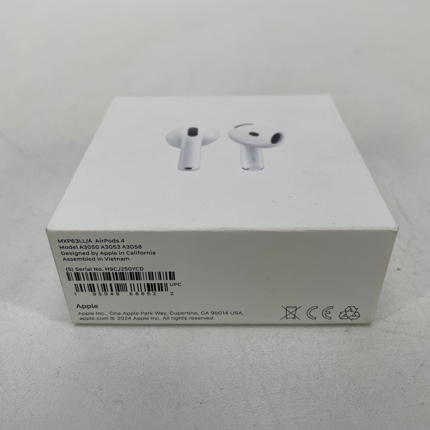 New Apple AirPods 4th Gen with Charging Case A3053 A3050 A3058 MXP63LL/A