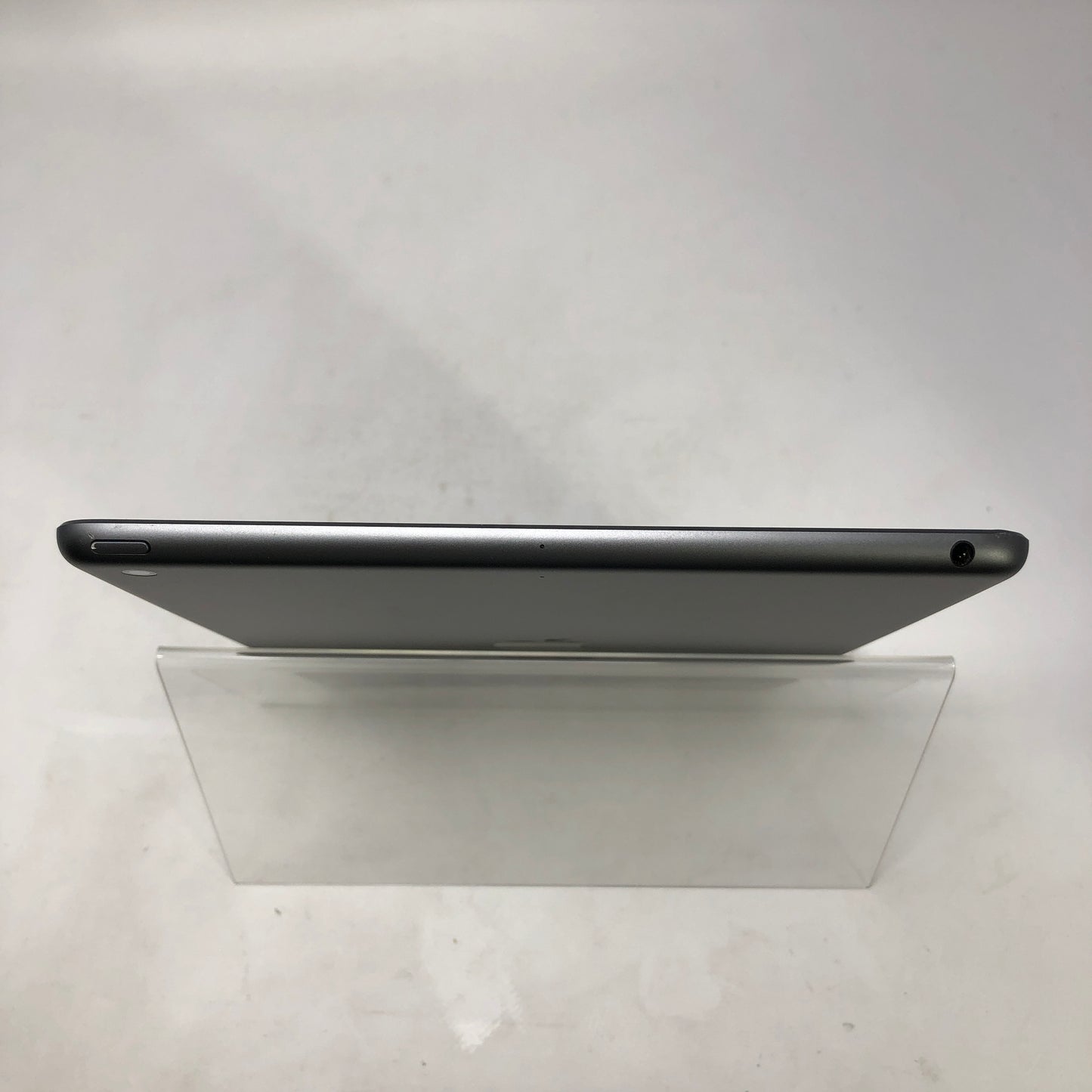 WiFi Only Apple iPad 9th Gen 64GB Silver MK2K3LL/A