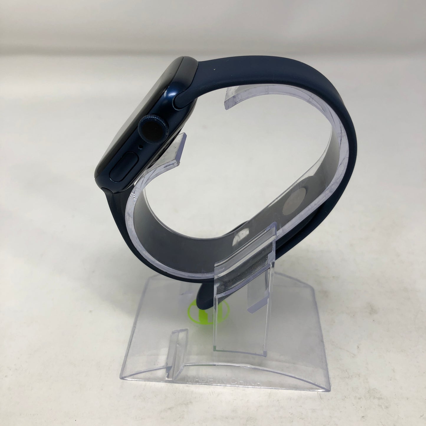 GPS Only Apple Watch Series 6 40MM Aluminum Dark Blue Sport Loop MG143LL/A