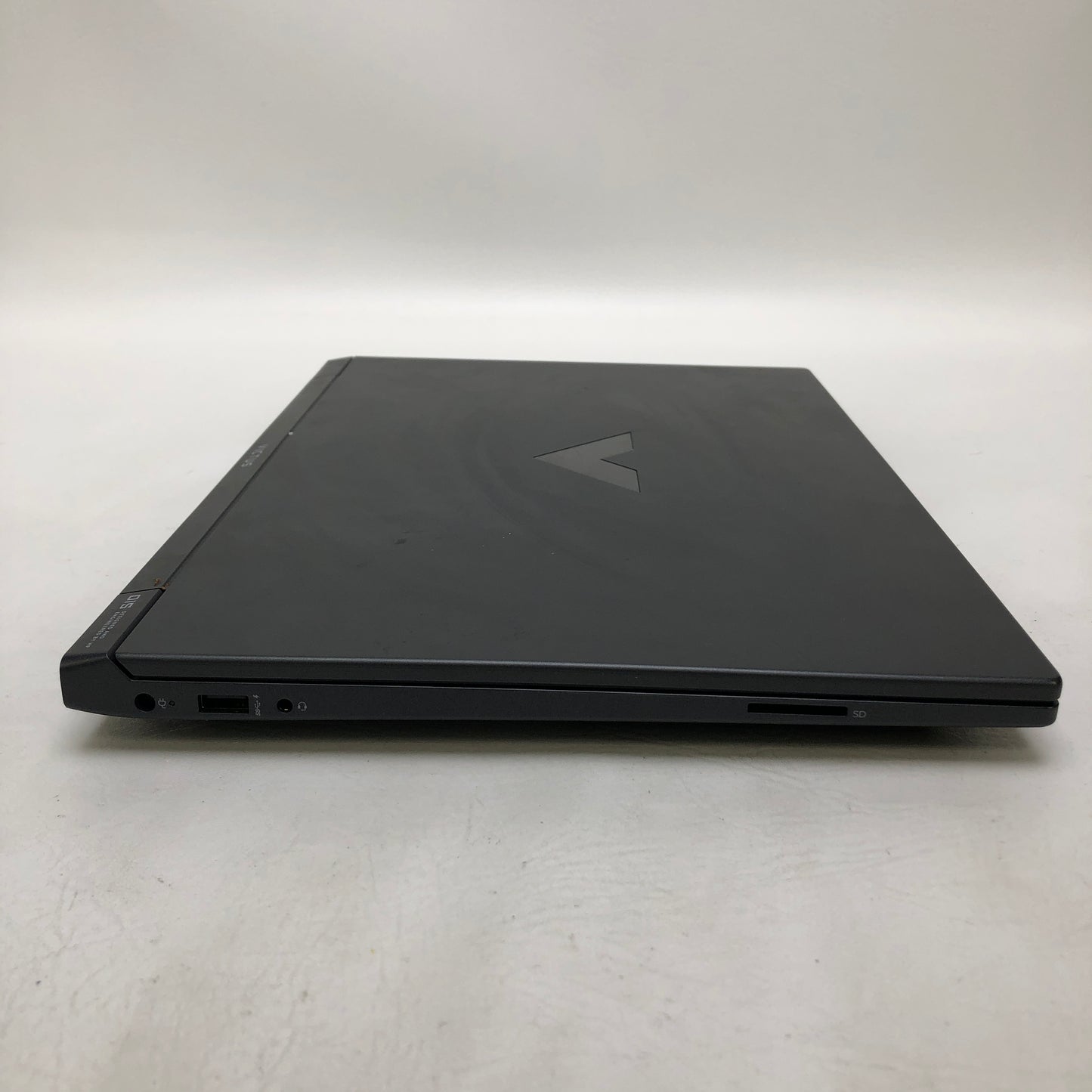 HP Victus 15-FB0121NR 15.6" Ryzen 5 5600H 3.3GHz 8GB RAM 512GB SSD GeForce GTX 