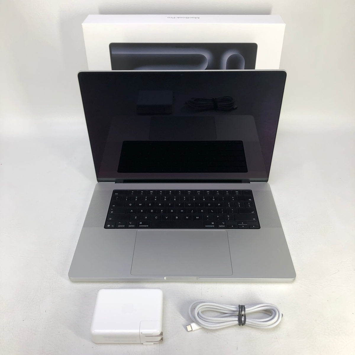 2026 Apple MacBook Pro 16" M5 Pro 20C GPU 4.6GHz 48GB RAM 1TB SSD MGE64LL/A