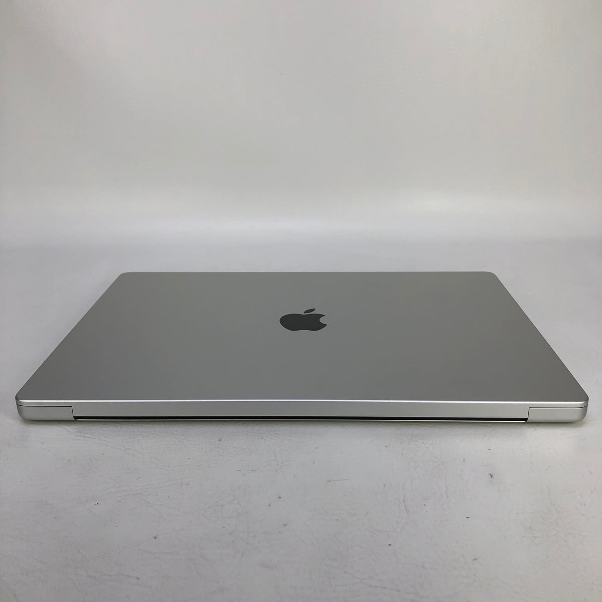 2026 Apple MacBook Pro 16" M5 Pro 20C GPU 4.6GHz 48GB RAM 1TB SSD MGE64LL/A