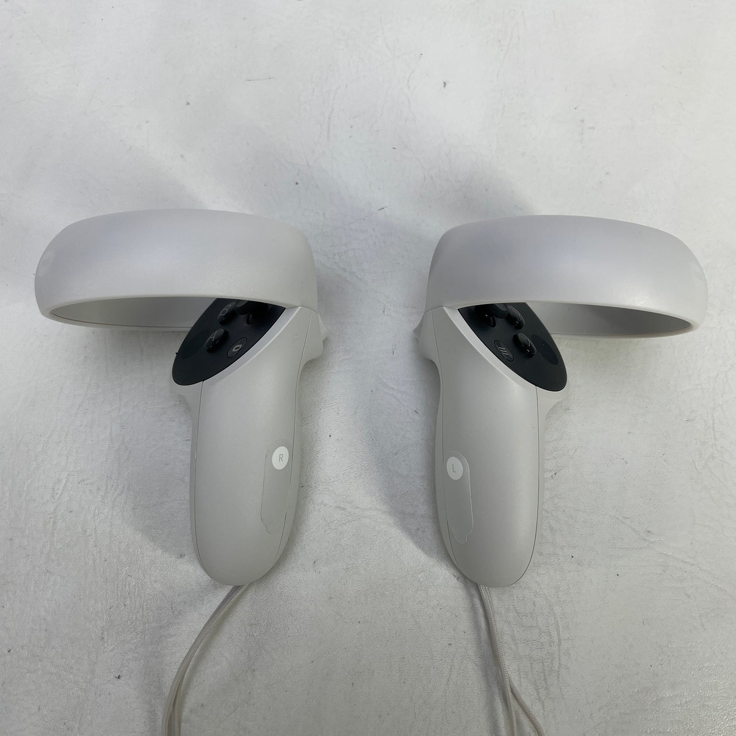 Oculus Quest 2 128GB Standalone All-in-One VR Headset KW49CM