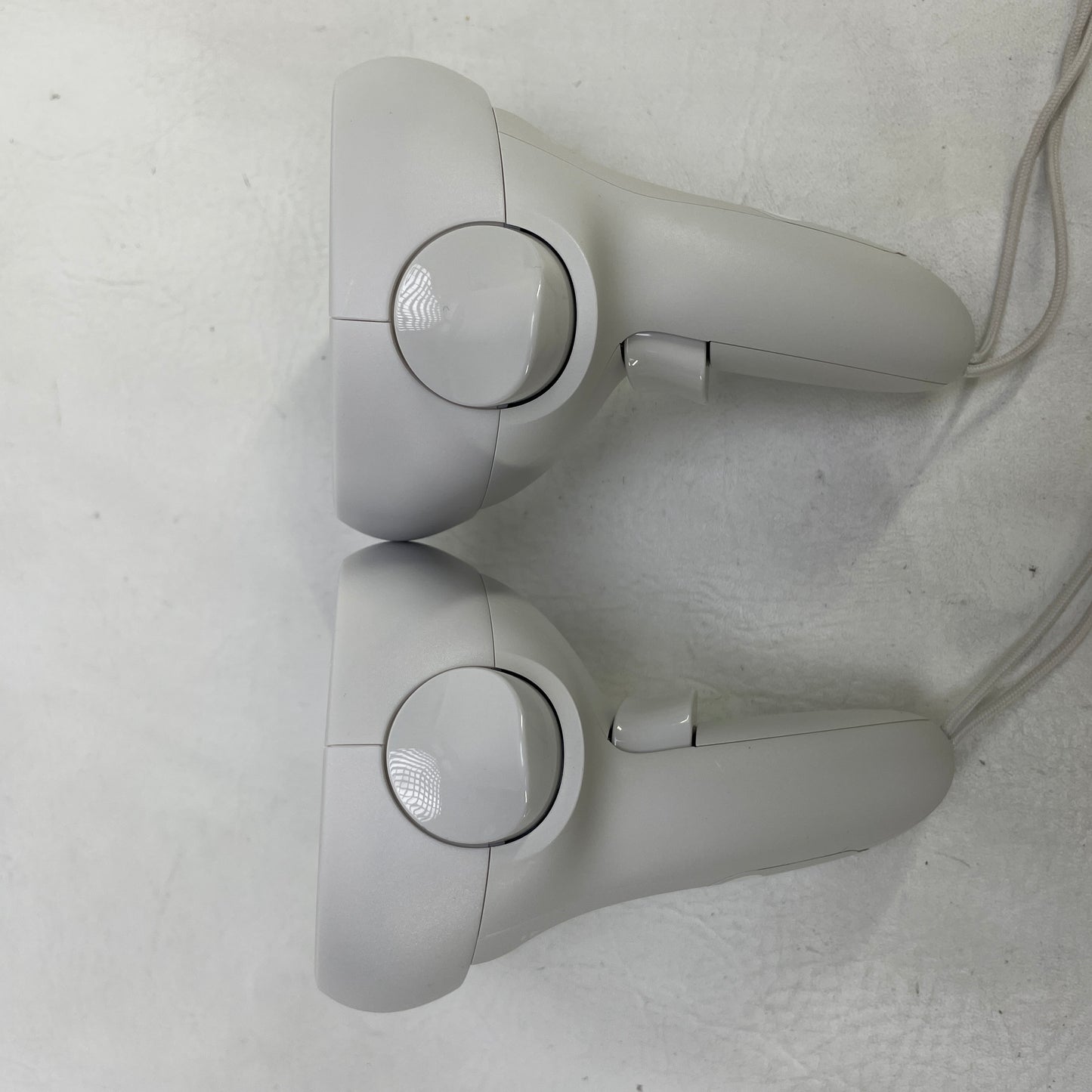 Oculus Quest 2 128GB Standalone All-in-One VR Headset KW49CM