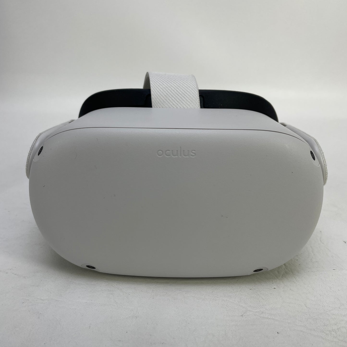 Oculus Quest 2 128GB Standalone All-in-One VR Headset KW49CM