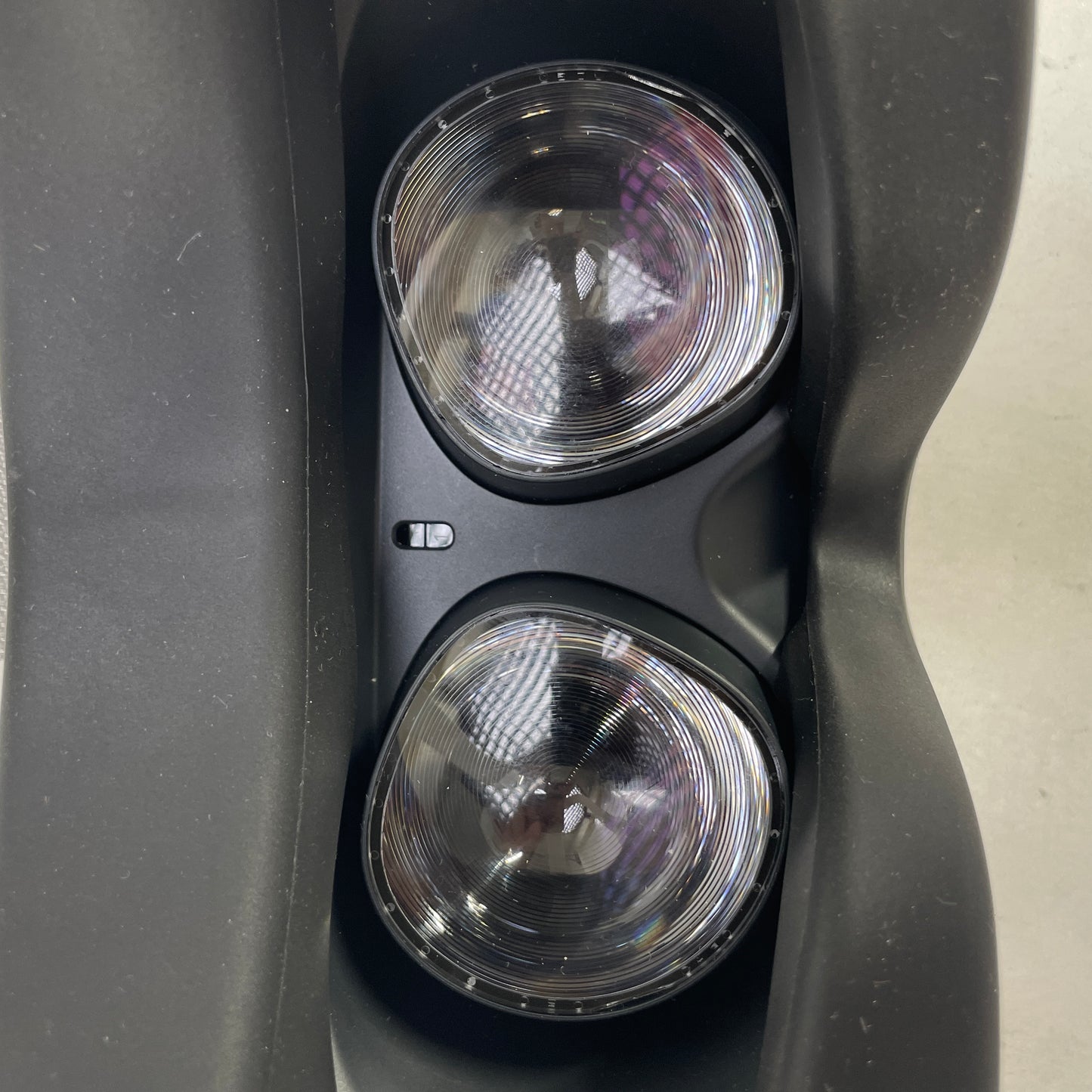 Oculus Quest 2 128GB Standalone All-in-One VR Headset KW49CM