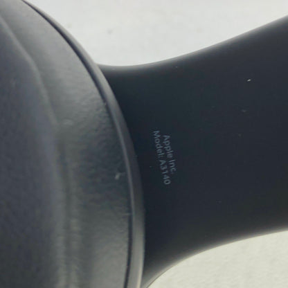 Beats Solo4  Wireless Bluetooth On-Ear Headphones Matte Black MUW23LL/A