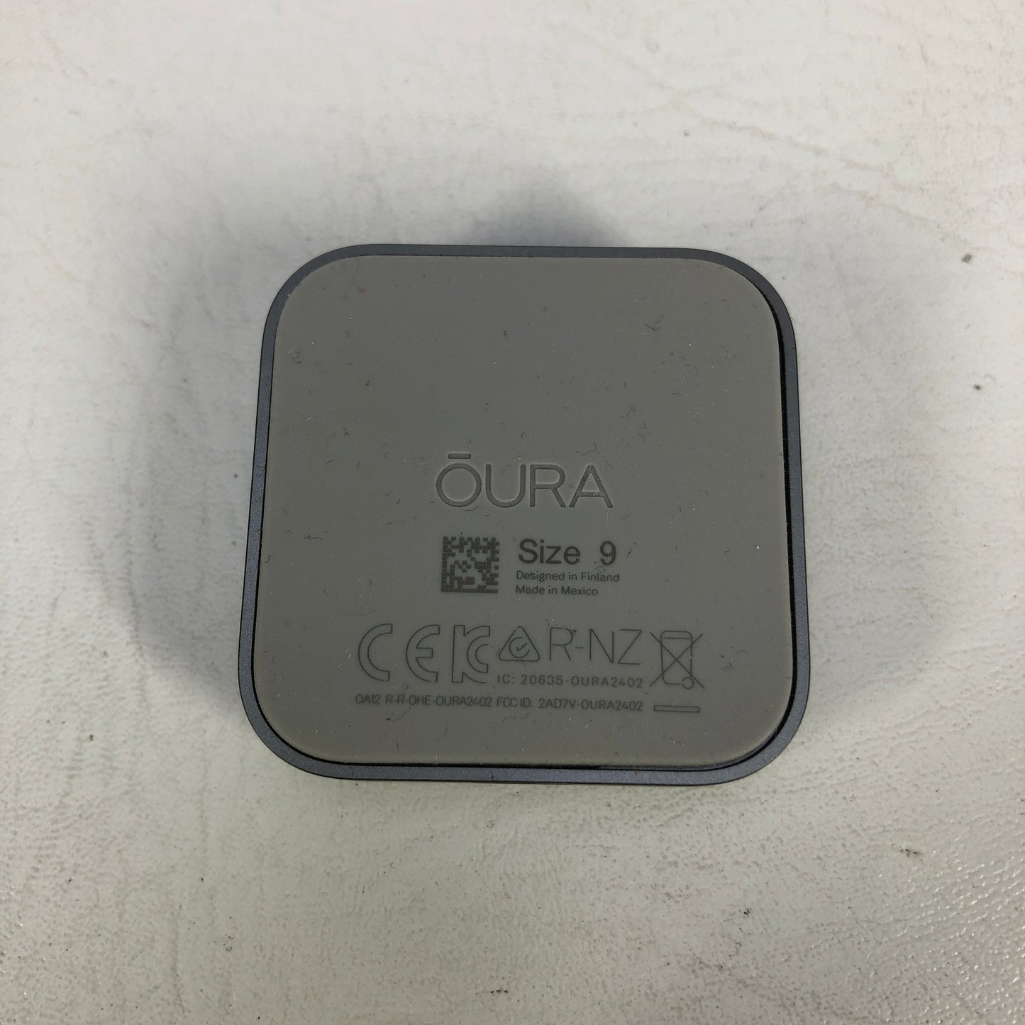 Oura Ring 4 Size 9 Activity Tracker Black JZ90-54144-09