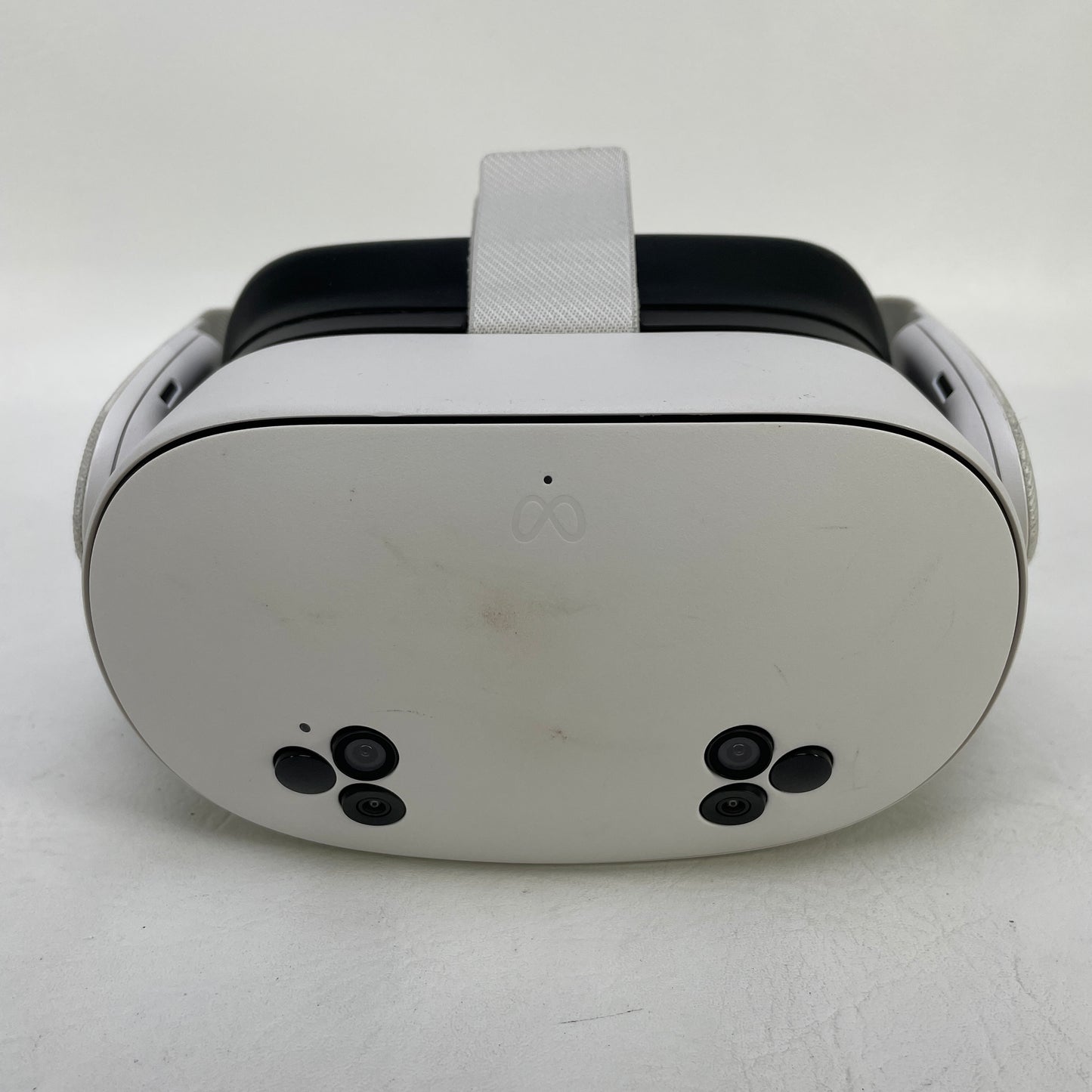 Meta Quest 3S 128GB Standalone All-in-One VR Headset P97