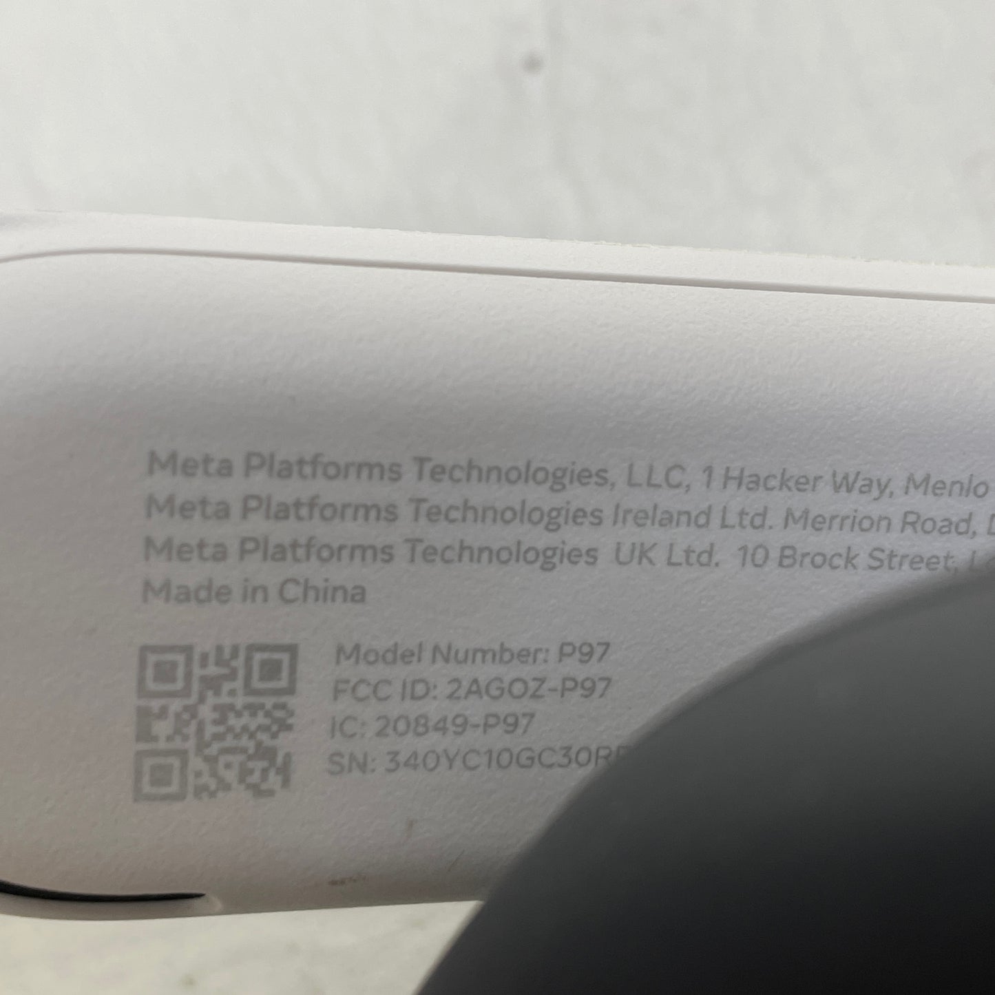 Meta Quest 3S 128GB Standalone All-in-One VR Headset P97