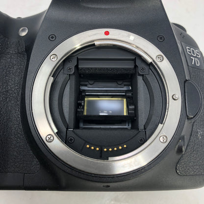 Canon EOS 7D 18.0 MP Digital SLR (DSLR) Camera Black
