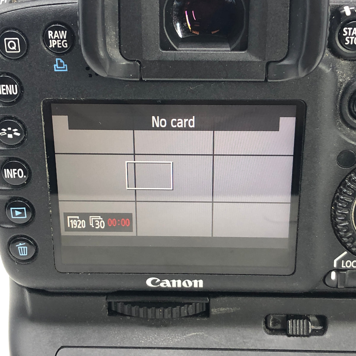 Canon EOS 7D 18.0 MP Digital SLR (DSLR) Camera Black