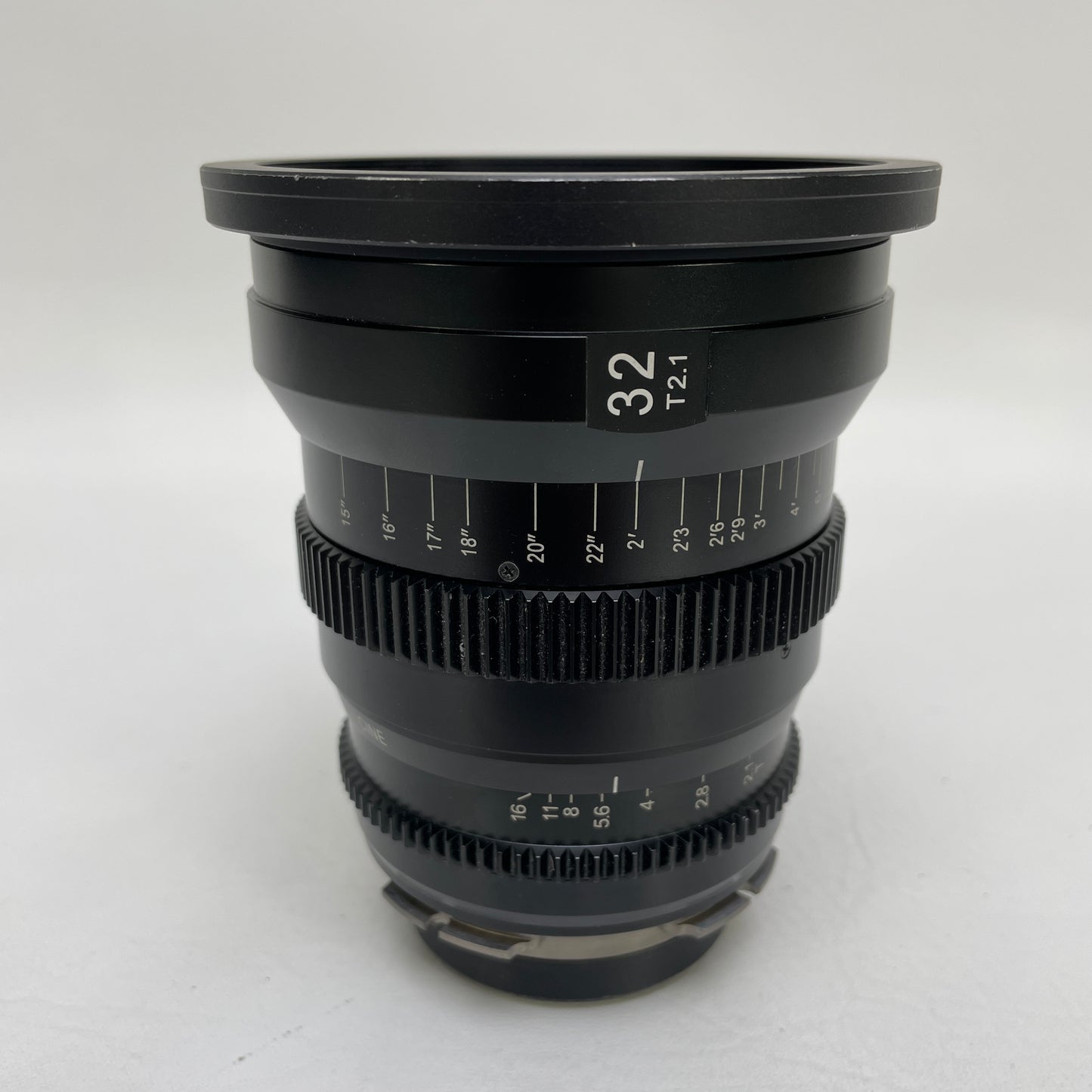 SLR Magic 32mm T2.1 For Fujifilm X-Mount