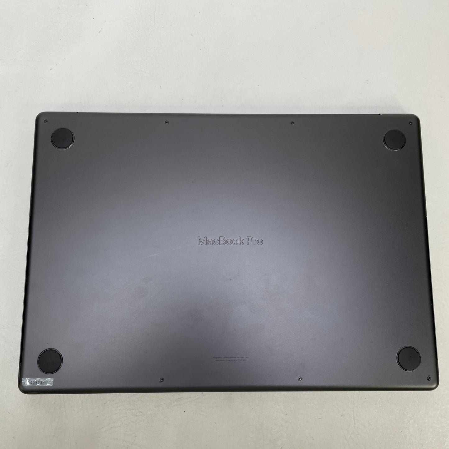 2023 Apple MacBook Pro 16" M3 Pro 14C GPU 4.0GHz 36GB RAM 1TB SSD Z1AF0019YLL/A