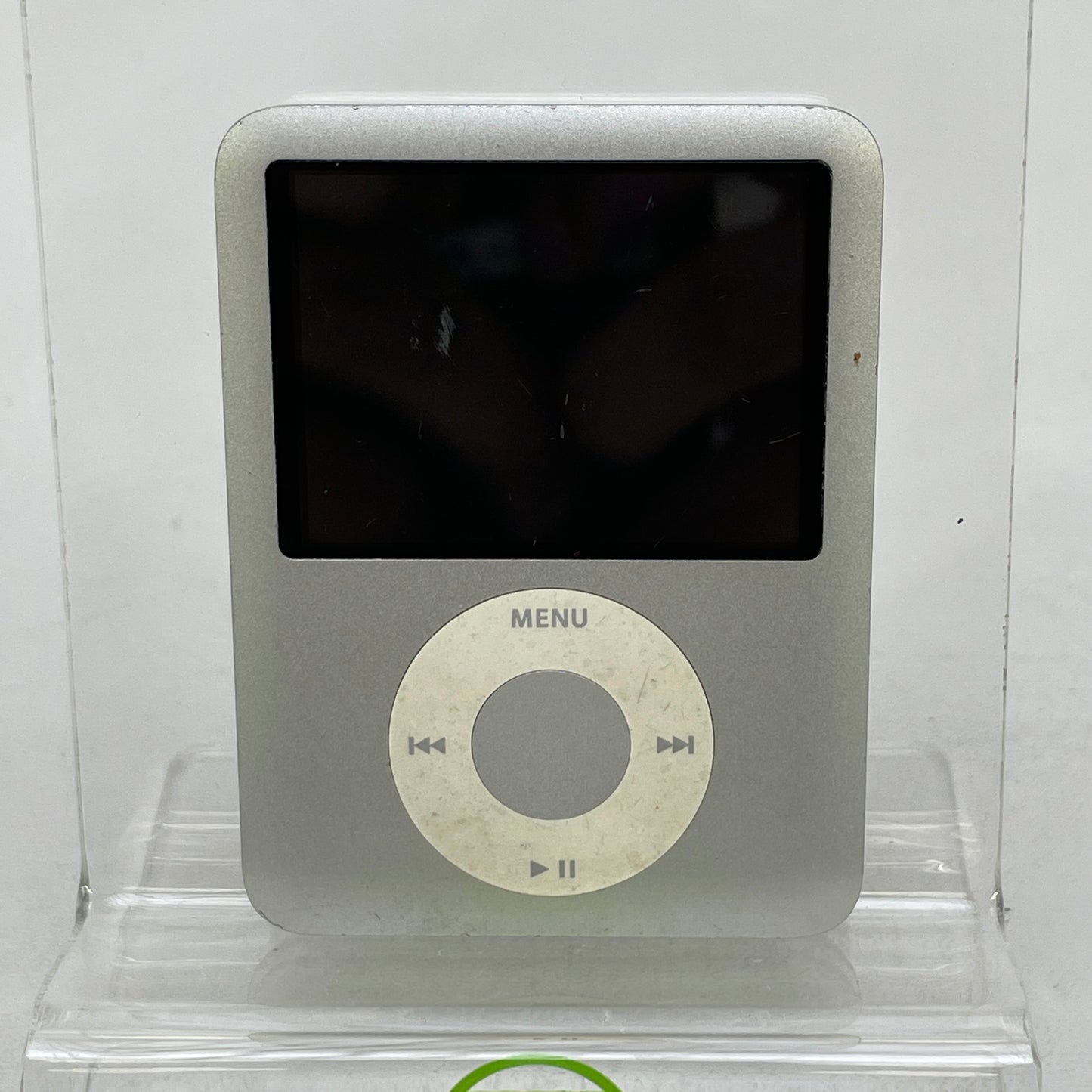 Apple iPod Nano 3rd Gen 4GB Silver MA978LL