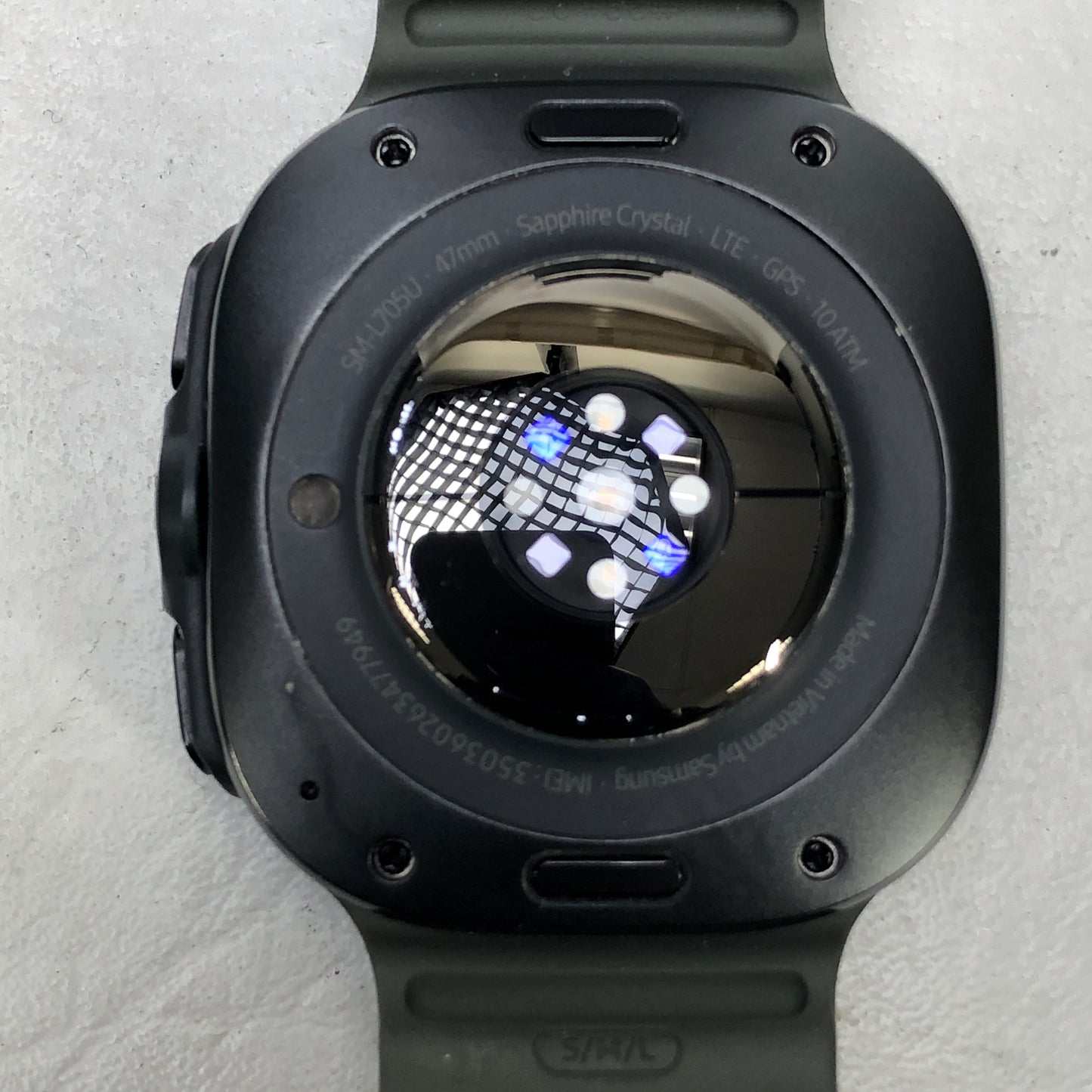Unlocked Samsung Galaxy Watch Ultra 47mm Titanium Gray SM-L705U