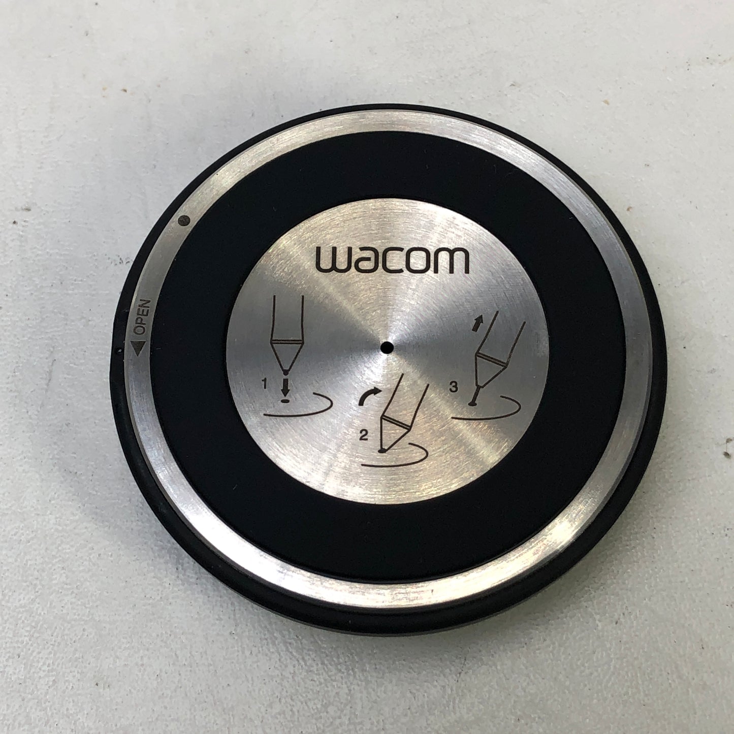 Wacom Intuos Pro Paper Edition Creative Pen Tablet PTH660P
