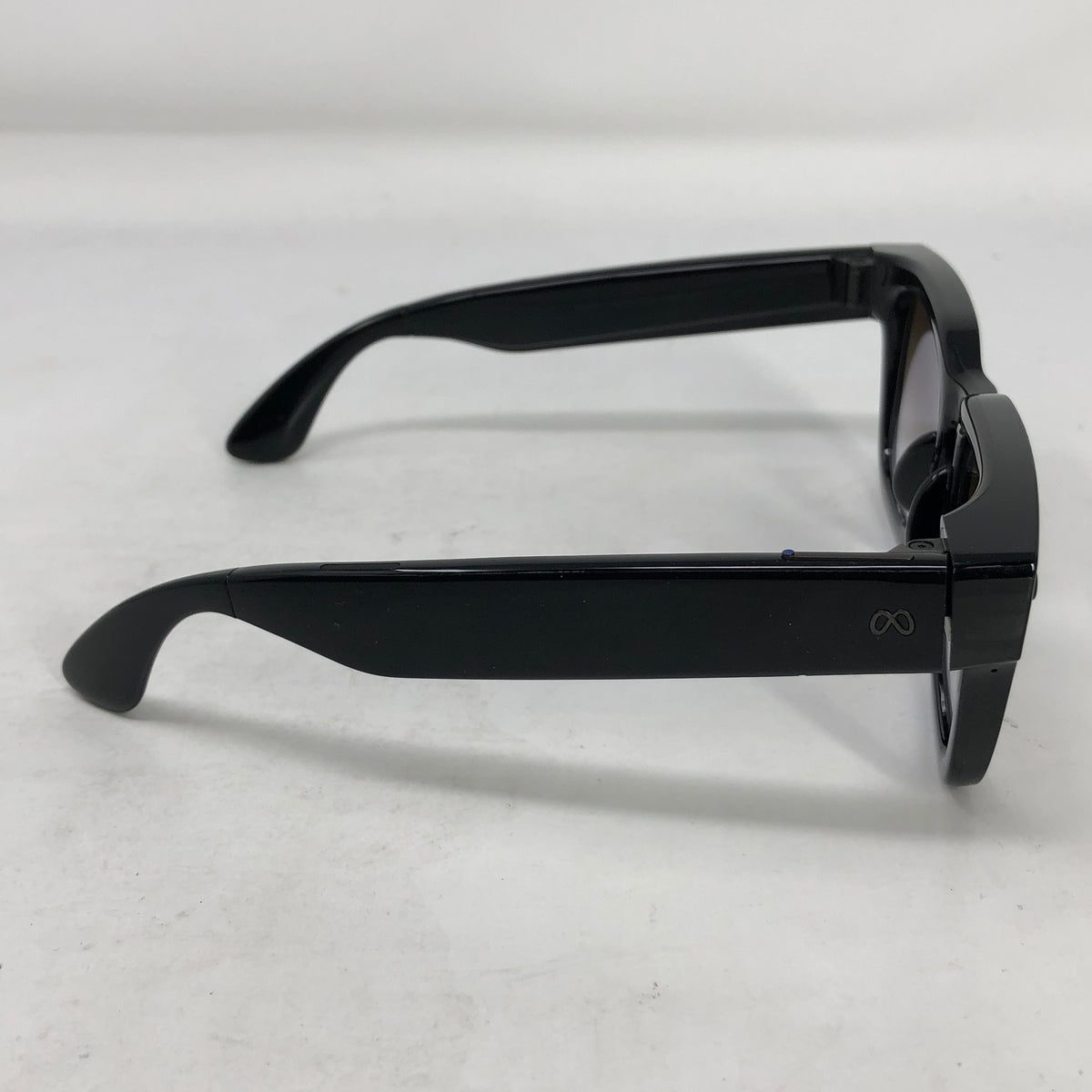 Meta Fury Classic Black AI Smart Glasses 12MP 1080p Standard Brown Gradient Lens