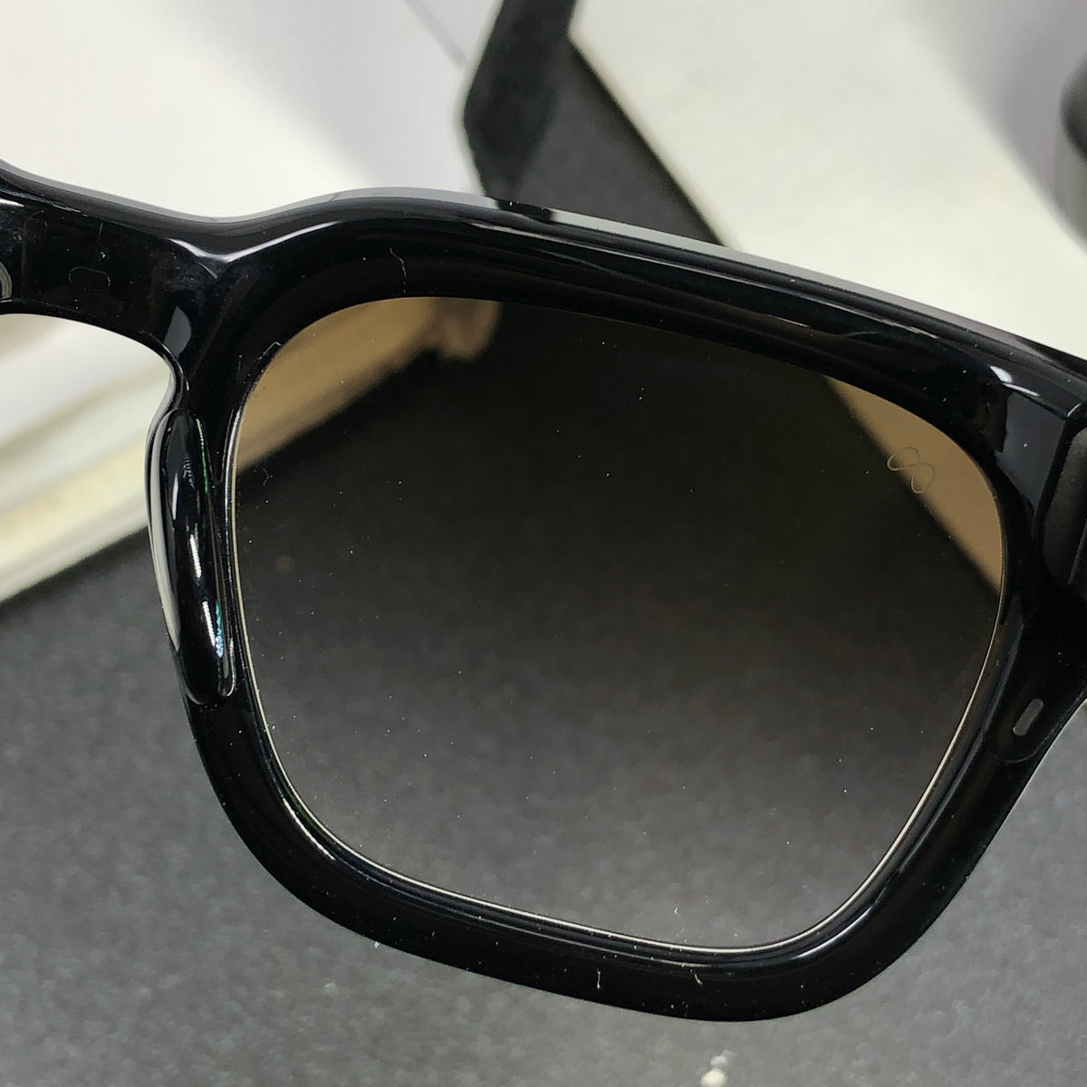 Meta Fury Classic Black AI Smart Glasses 12MP 1080p Standard Brown Gradient Lens
