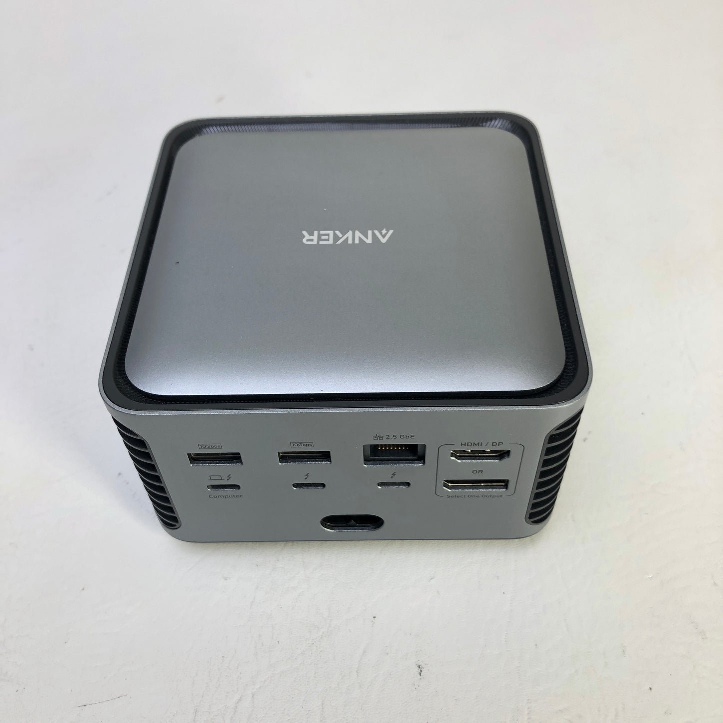 Anker Prime TB5 Docking Station A83B5 Thunderbolt 5 14-in-1 8K 100W Silver