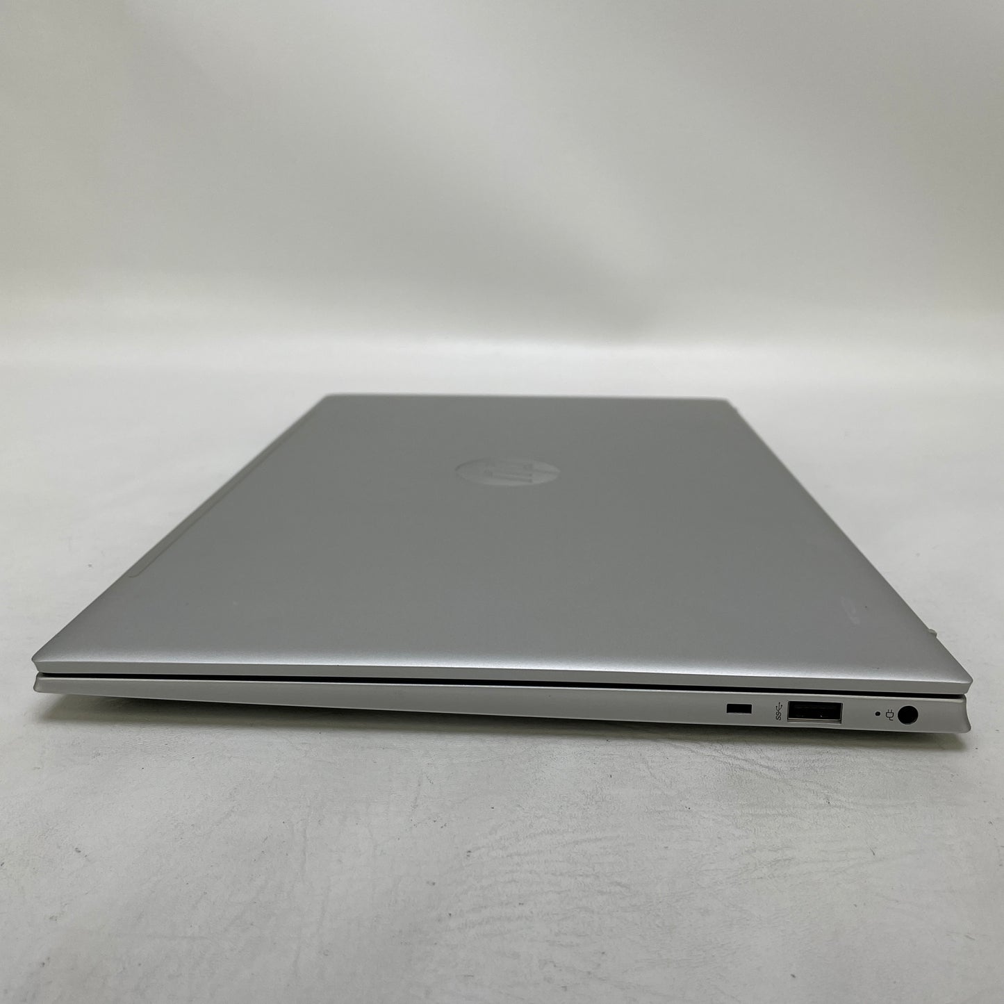 HP Pavilion 15-EH0015CL 15.6" Ryzen 7 4700U 2.0GHz 16GB RAM 1TB SSD