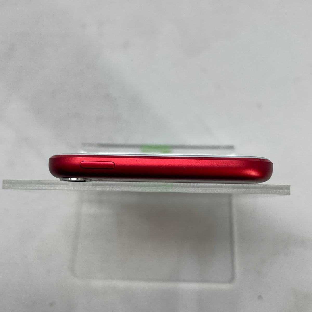 Apple iPod Touch 6th Gen 16GB Red PKH82LL/A