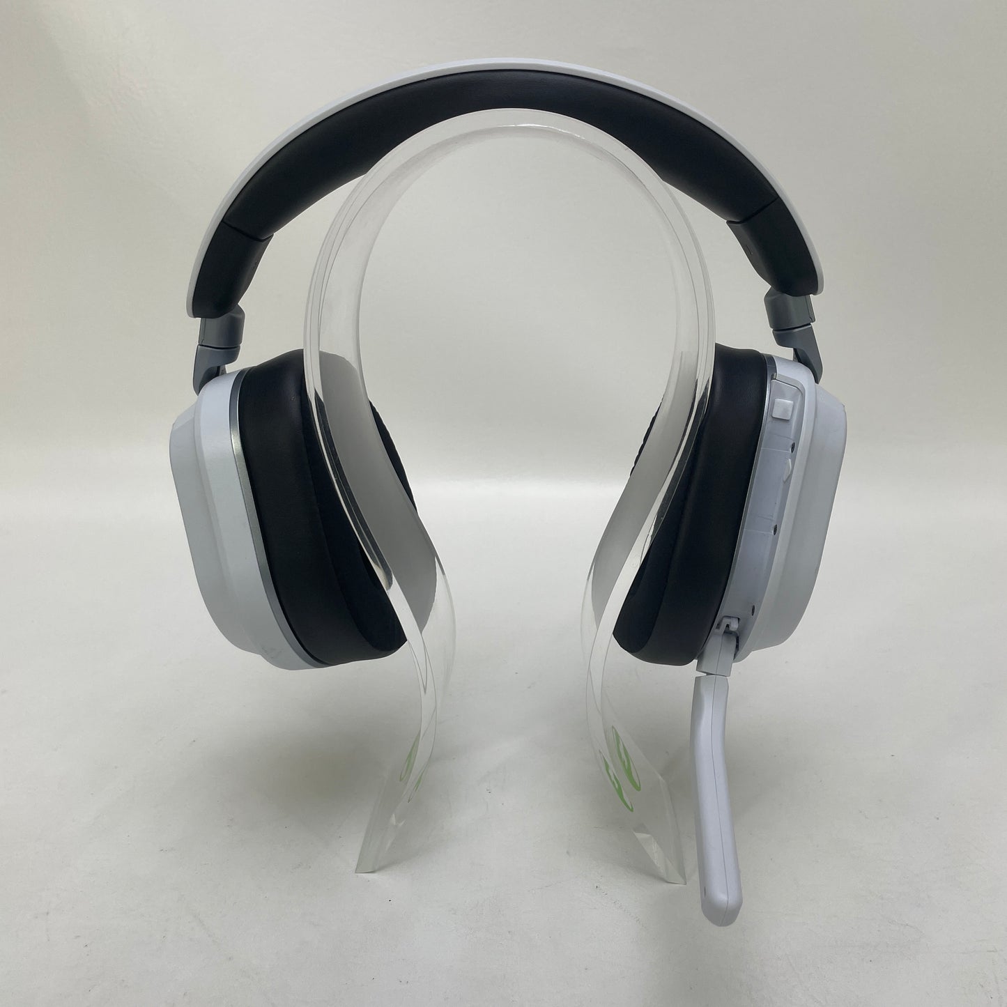 Turtle Beach Stealth 700 Gen 3 Gaming Headset PlayStation Bluetooth White