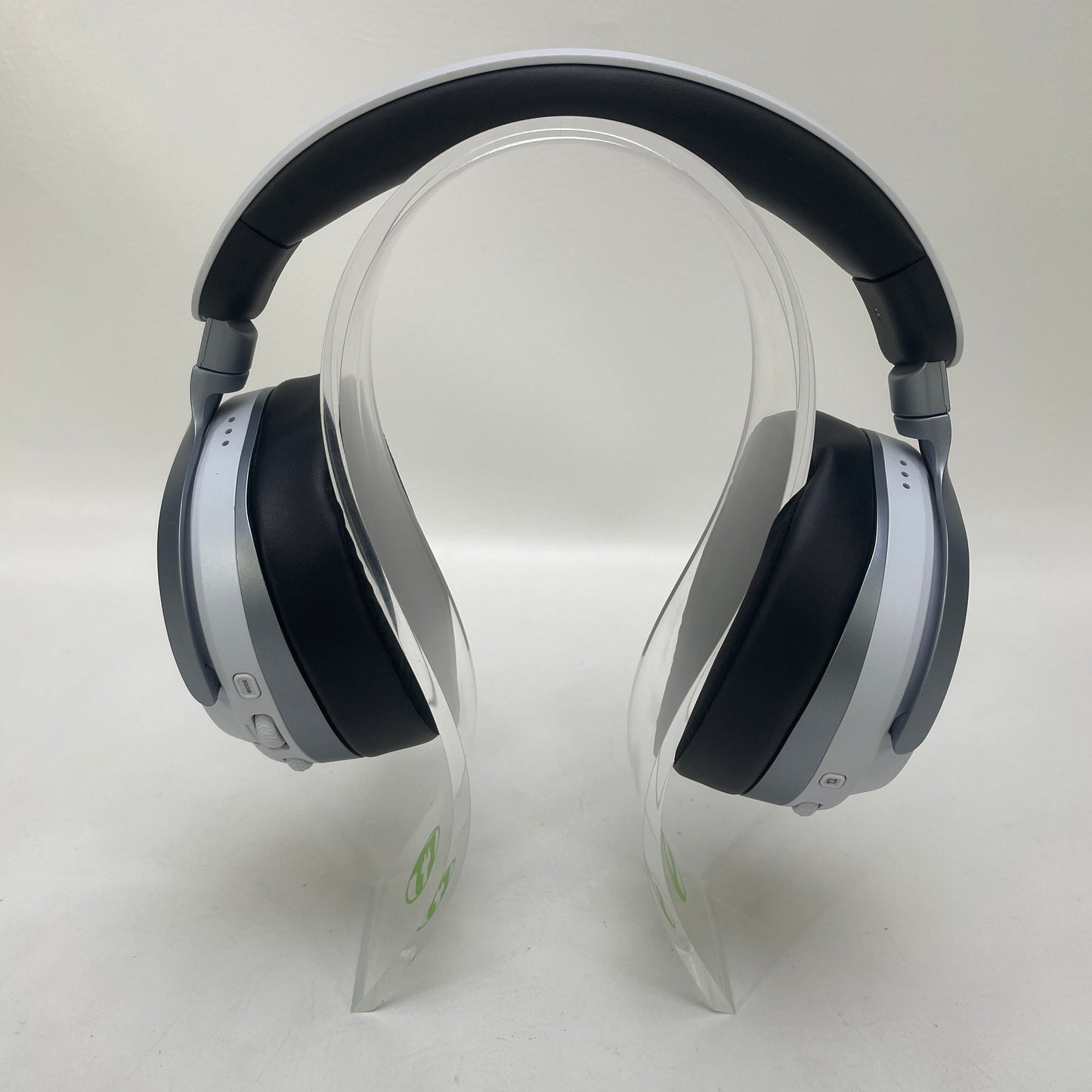 Turtle Beach Stealth 700 Gen 3 Gaming Headset PlayStation Bluetooth White