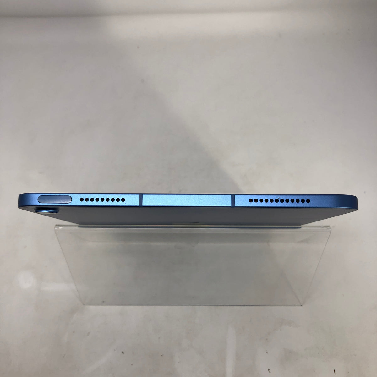 WiFi Only Apple iPad 11" (A16) 128GB Blue MD7G4LL/A