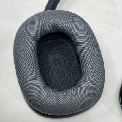 Apple AirPods Max USB-C Wireless Over-Ear Headphones Midnight MWW43AM/A