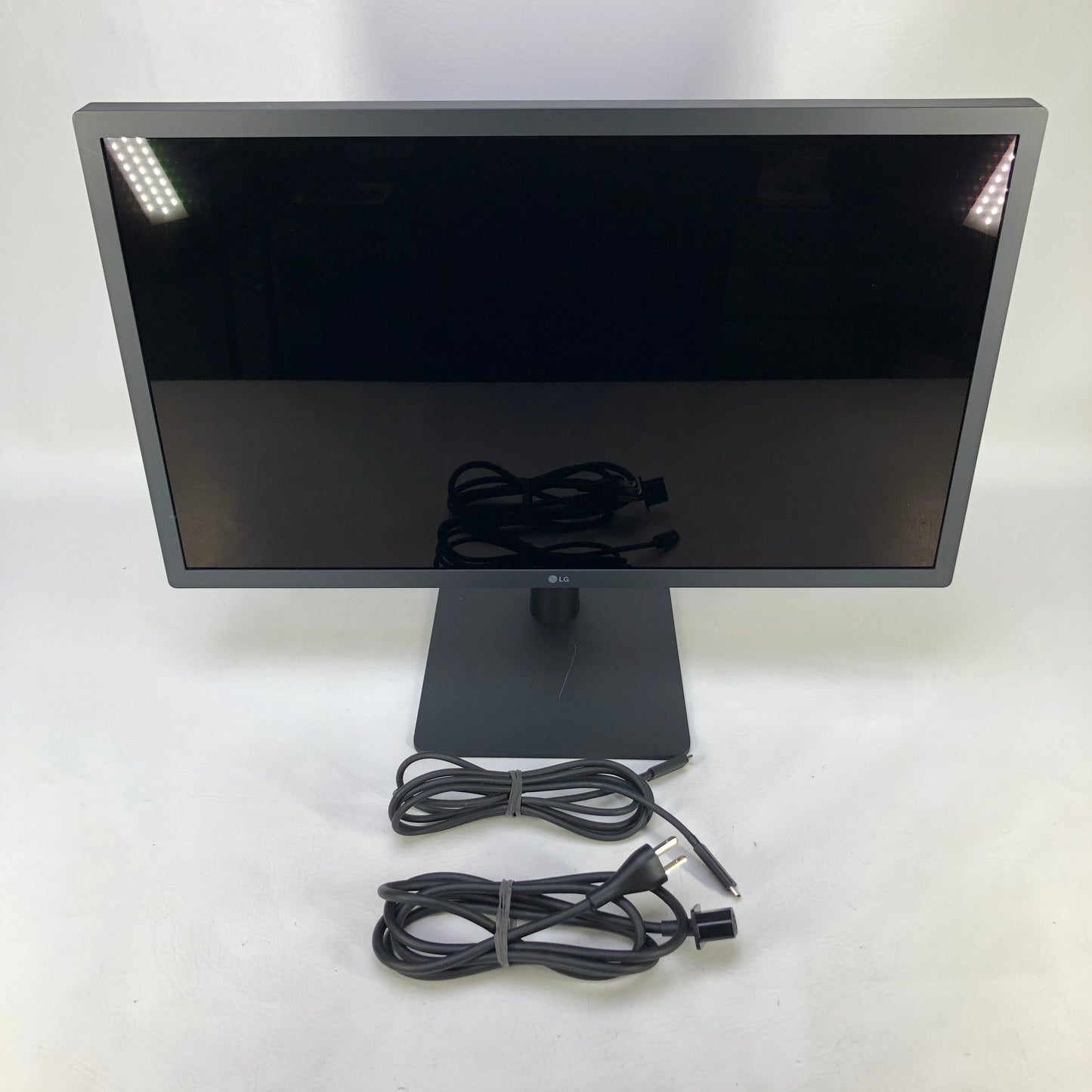 LG 24" 24MDAKL-B MonitorLG UltraFine 24MD4KL-B 24" 4K UHD IPS Monitor Thunderbolt 3 USB-C Display