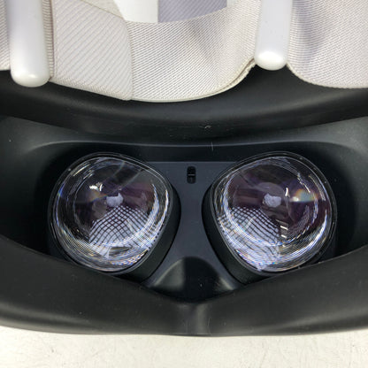 Oculus Quest 2 64GB Standalone All-in-One VR Headset KW49CM