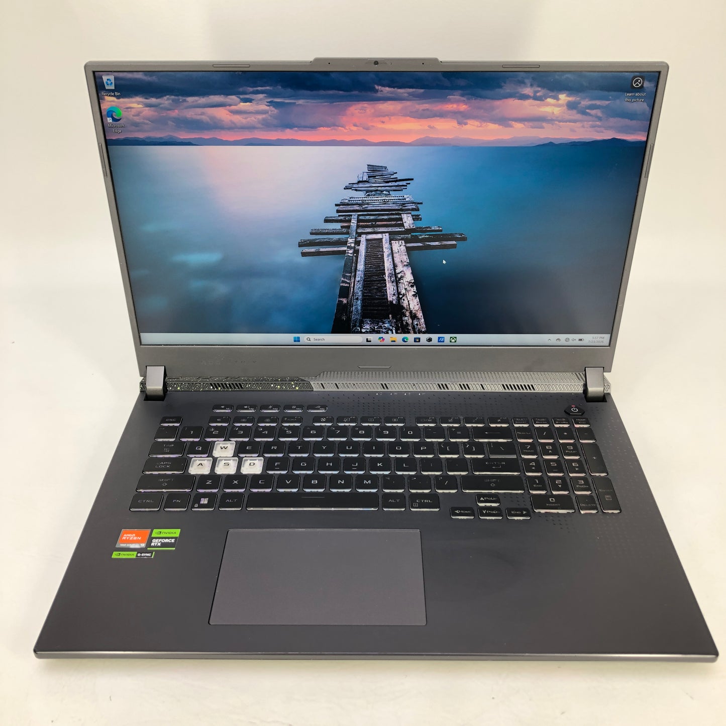 Asus ROG Strix G17 G713P 17.3" Ryzen 9 7845HX 3.0GHz 16GB RAM 1TB SSD GeForce
