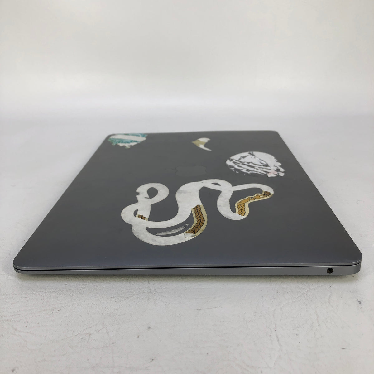 2020 Apple MacBook Air 13.3" i3 1.1GHz 8GB RAM 256GB SSD Space Gray A2179