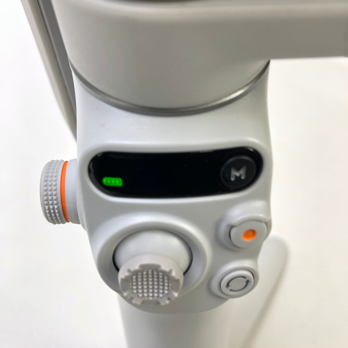 DJI Osmo Mobile 6 3-Axis Smartphone Gimbal Stabilizer CP.OS.00000284.01