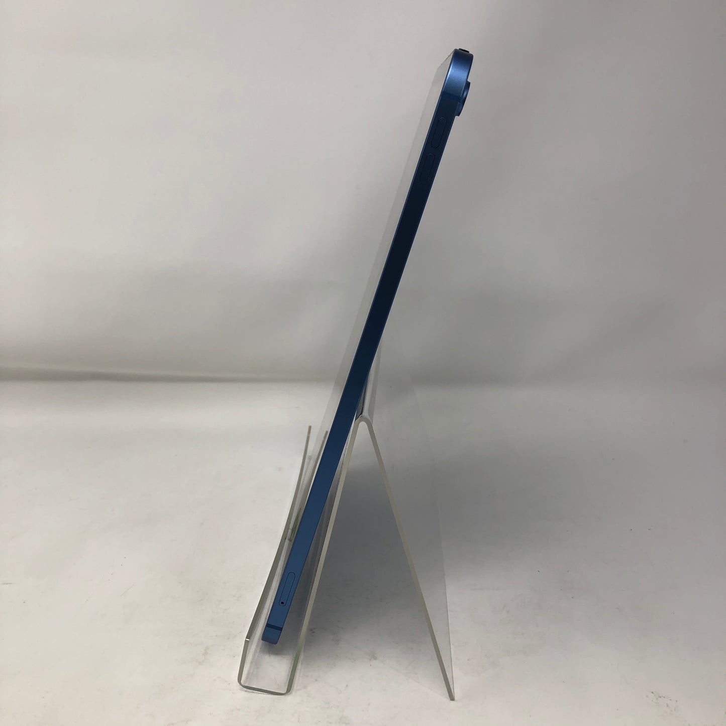 Unlocked Apple iPad 10th Gen 64GB Blue MQ6K3LL/A