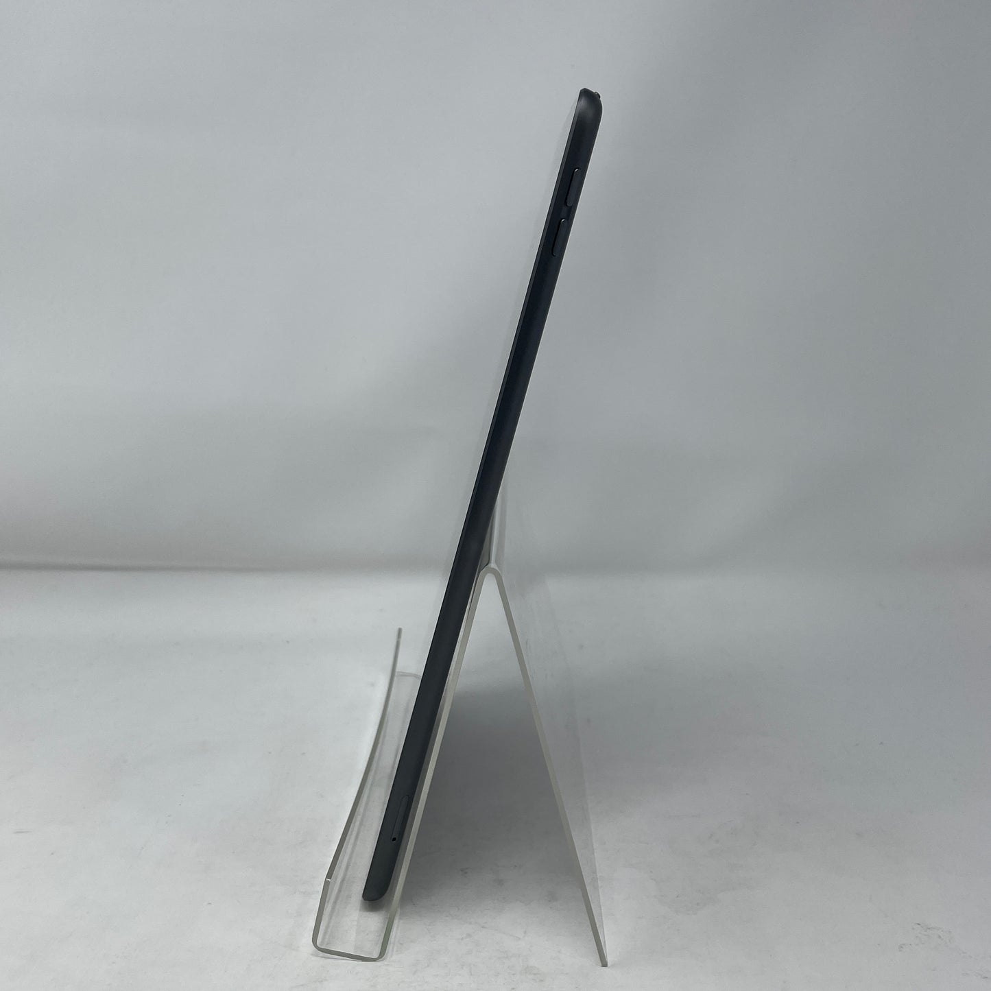 Unlocked Apple iPad 9th Gen 256GB Space Gray MK693LL/A