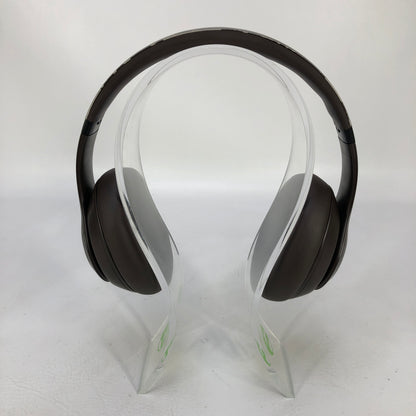 Beats Studio Pro Over-Ear Headphones. Deep Brown  MQTT3LL/A